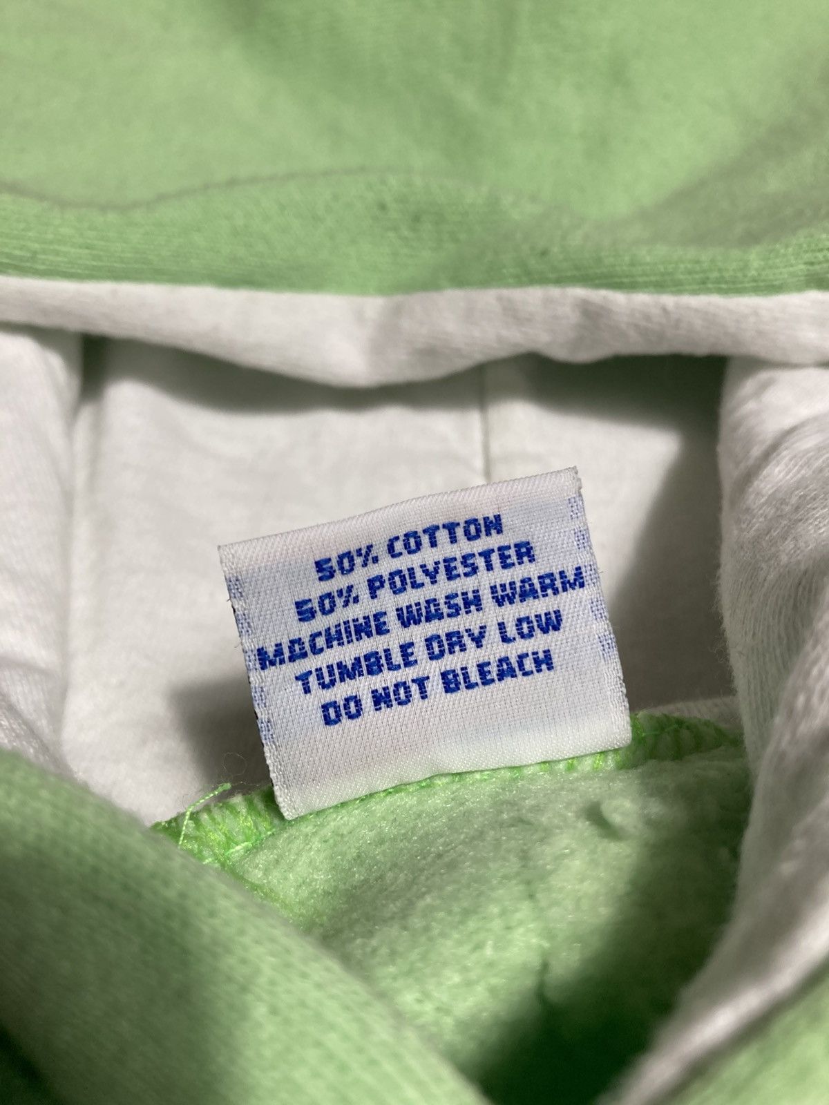 Apple Vintage American Washington DC Apple Logo Hoodie Rainbow Size US M / EU 48-50 / 2 - 7 Thumbnail