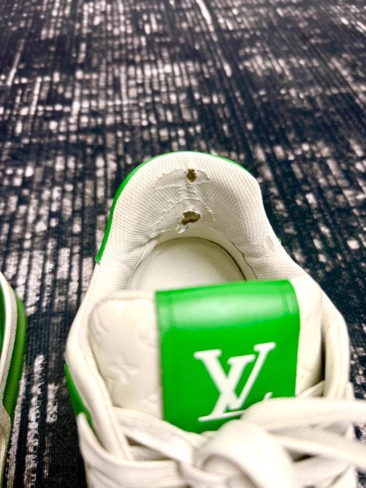 Louis Vuitton Louis Vuitton x Virgil Logo Pattern trainner-2505 Size US 7.5 / EU 40-41 - 6 Thumbnail