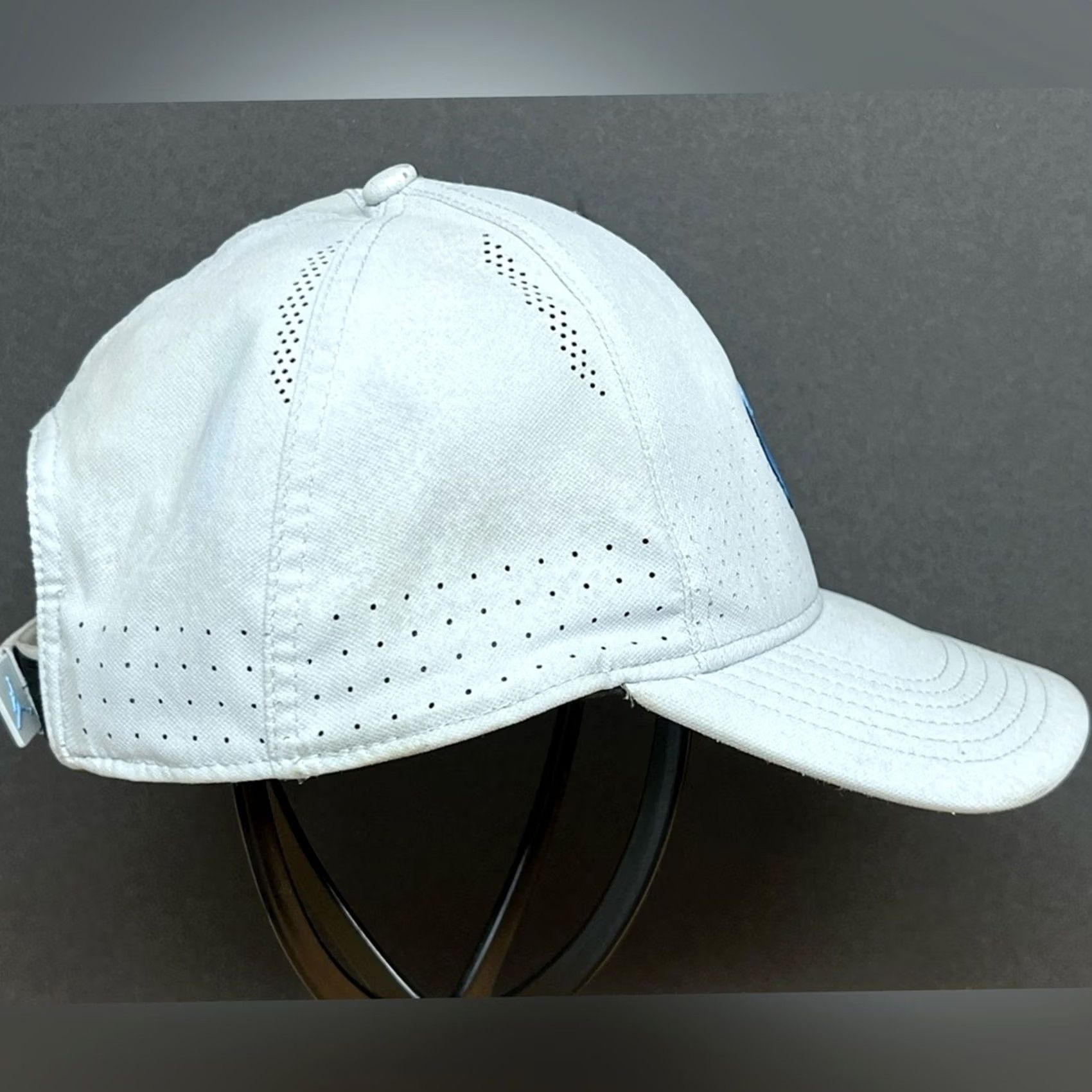 Jordan Brand Tarheels Hat Cap Mens Strapback UNC Air Jordan Jumpman Baseball Cap Gray One Size Mens Size ONE SIZE - 3 Thumbnail