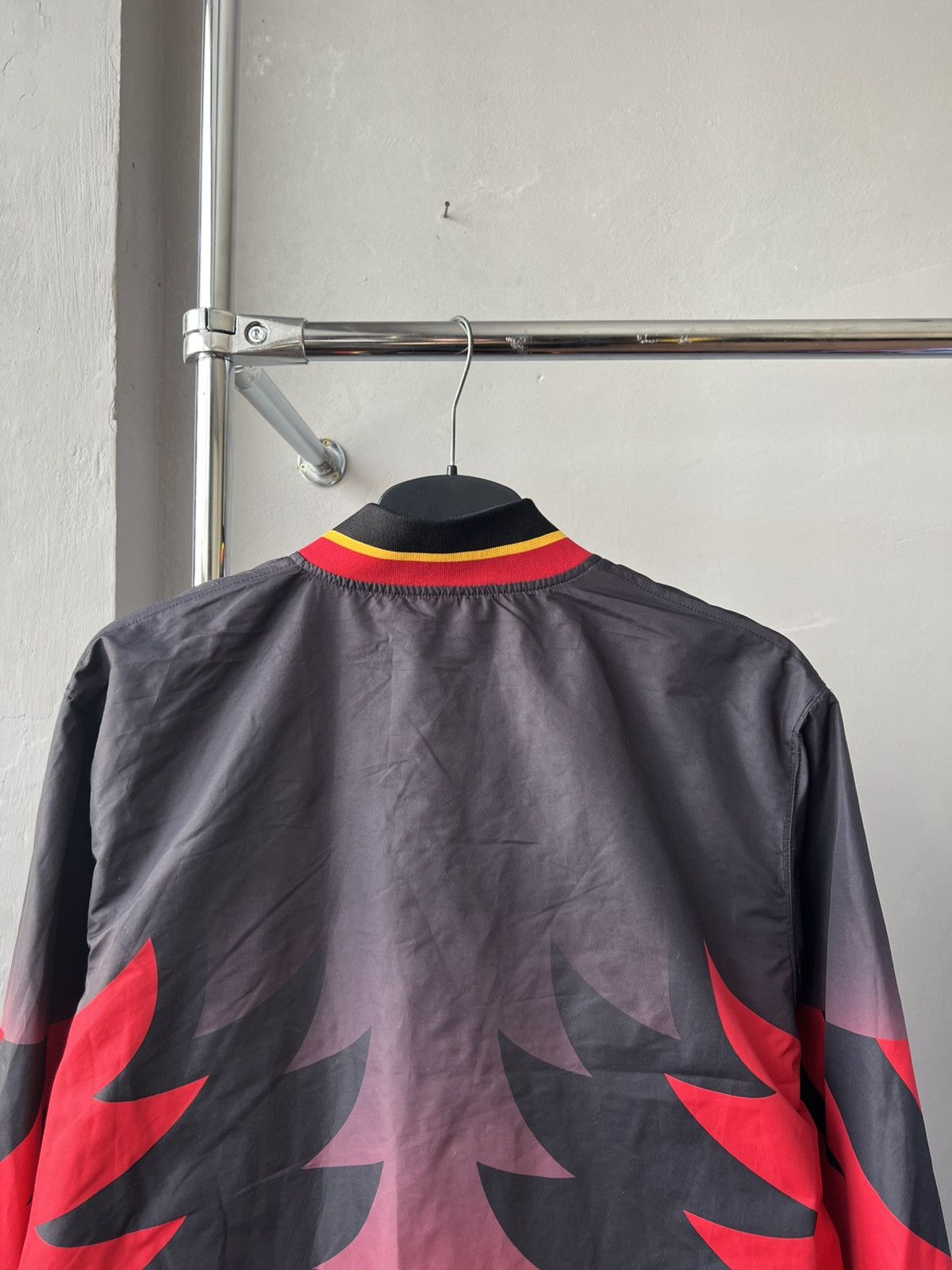 Mitchell & Ness RARE 1995/96 ATLANTA HAWKS MITCHELL&NESS NBA BOMBER JACKET L Size US L / EU 52-54 / 3 - 16 Thumbnail