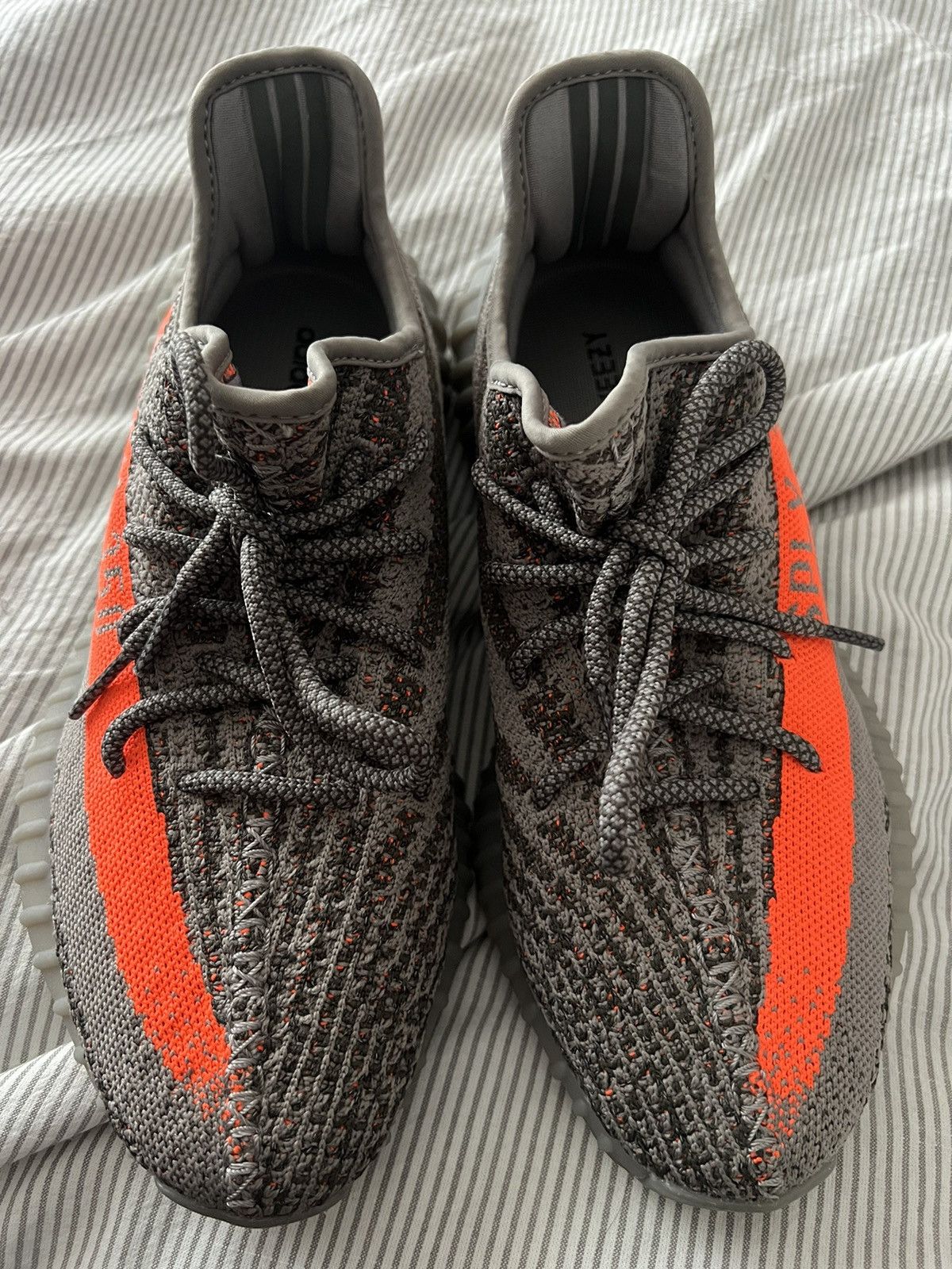 Adidas Yeezy Beluga Size US 10 / EU 43 - 3 Thumbnail