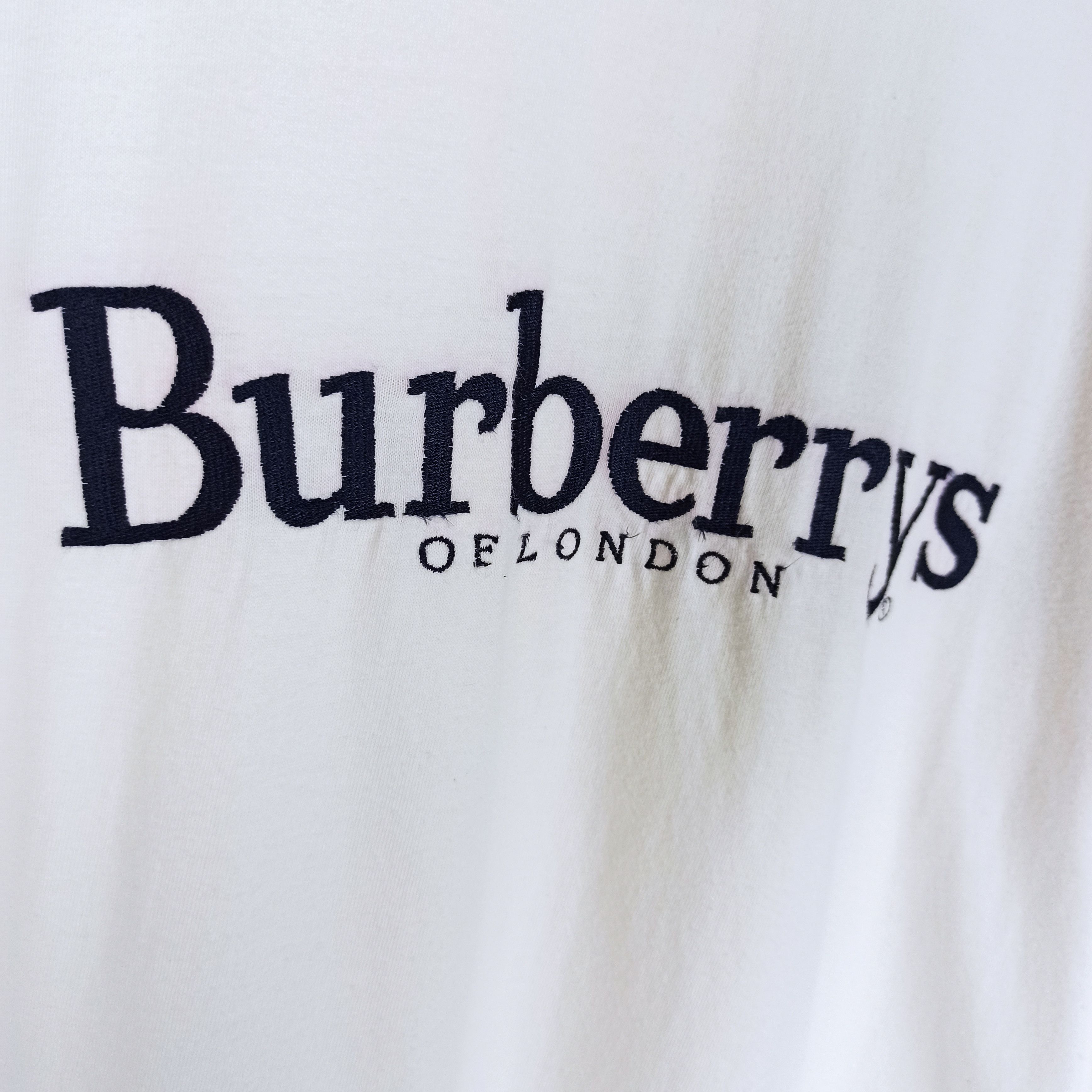 Burberry 🔥Rare🔥 Burberrys London Big Logo Tshirt Size US M / EU 48-50 / 2 - 3 Thumbnail