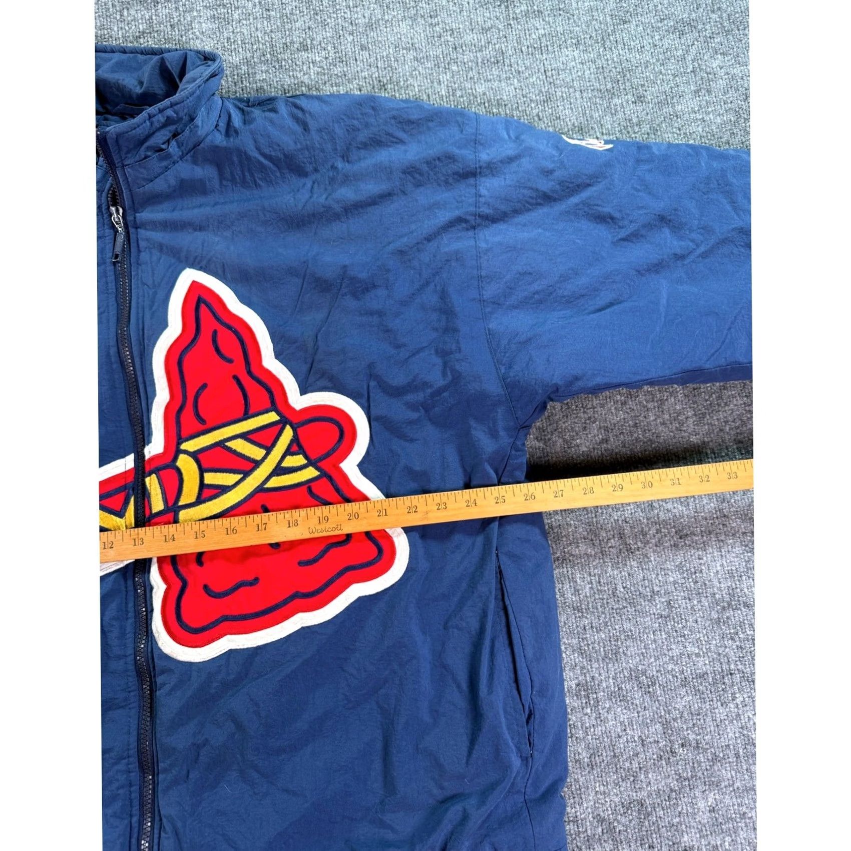 Starter VINTAGE Starter Atlanta Braves Puffer Jacket Mens XL Navy Blue Full Zip Tomahawk Logo Embroidered Sleeve Size US XL / EU 56 / 4 - 7 Thumbnail