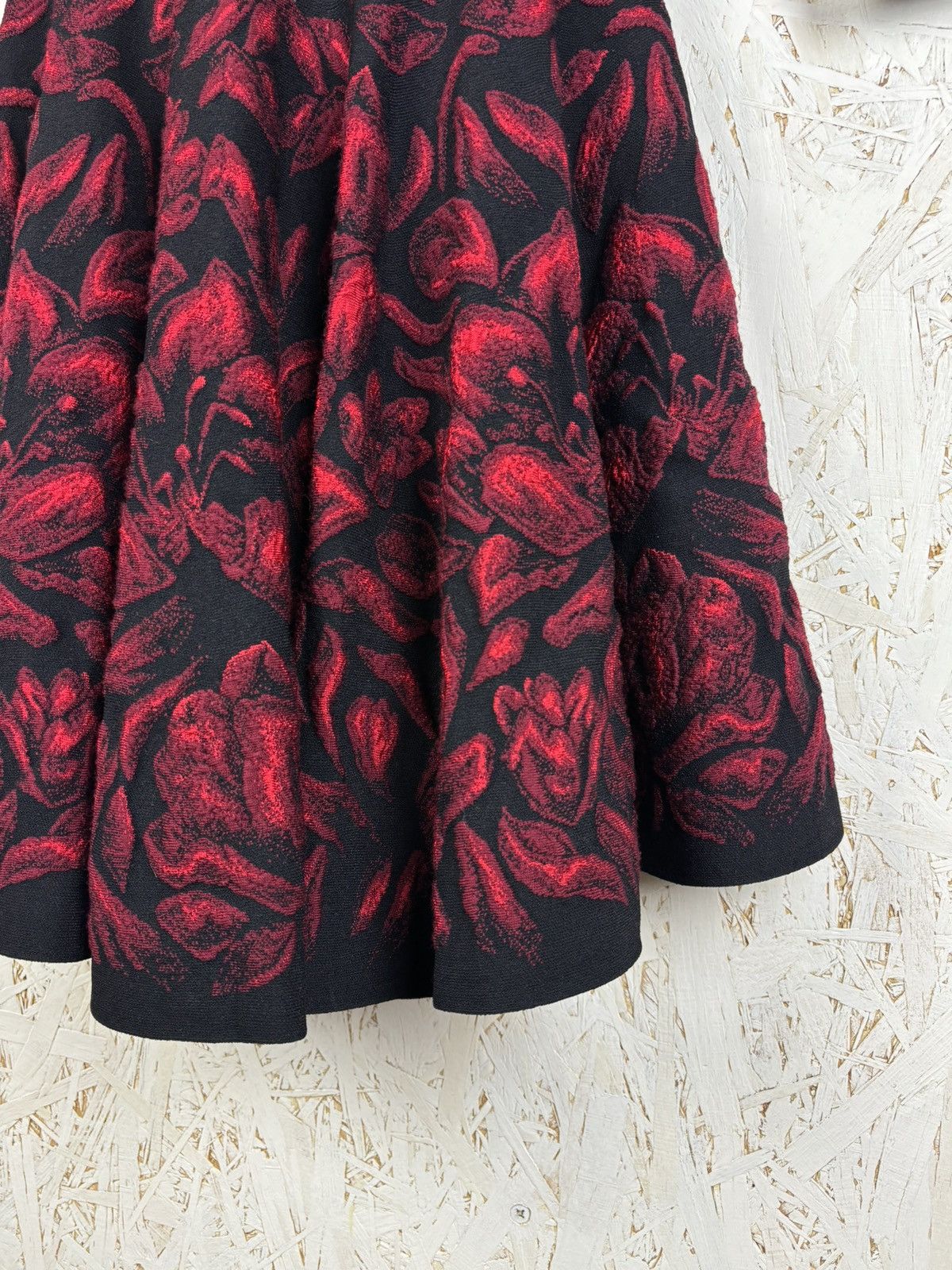 Alexander McQueen Alexander Mcqueen Floral Print Flare Mini Dress XS Size XS / US 0-2 / IT 36-38 - 11 Thumbnail