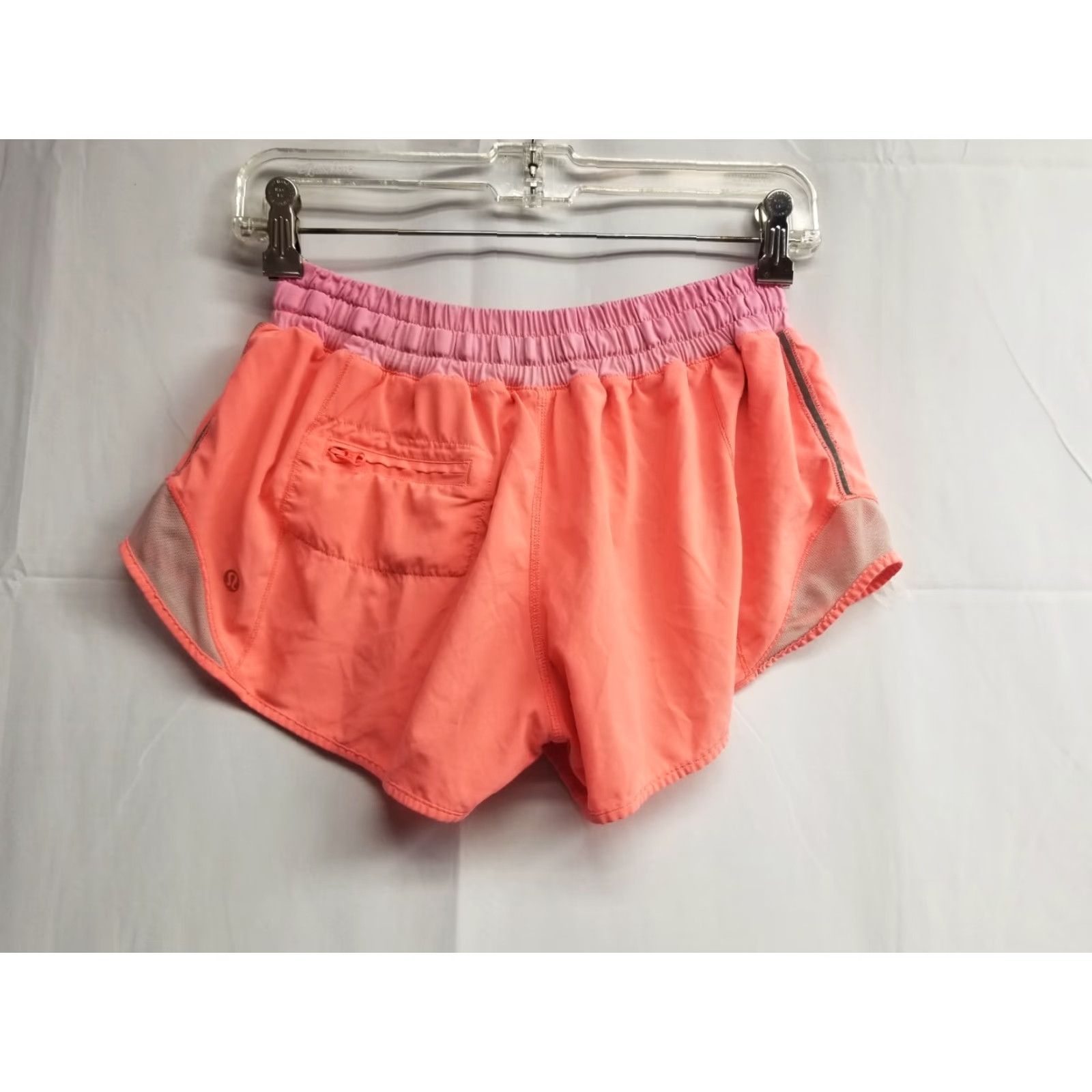 Lululemon Lululemon Women's Athletic Short Lined Orange 6 Running Gym Pockets Elastic Waist Size 28" / US 6 / IT 42 - 2 Thumbnail