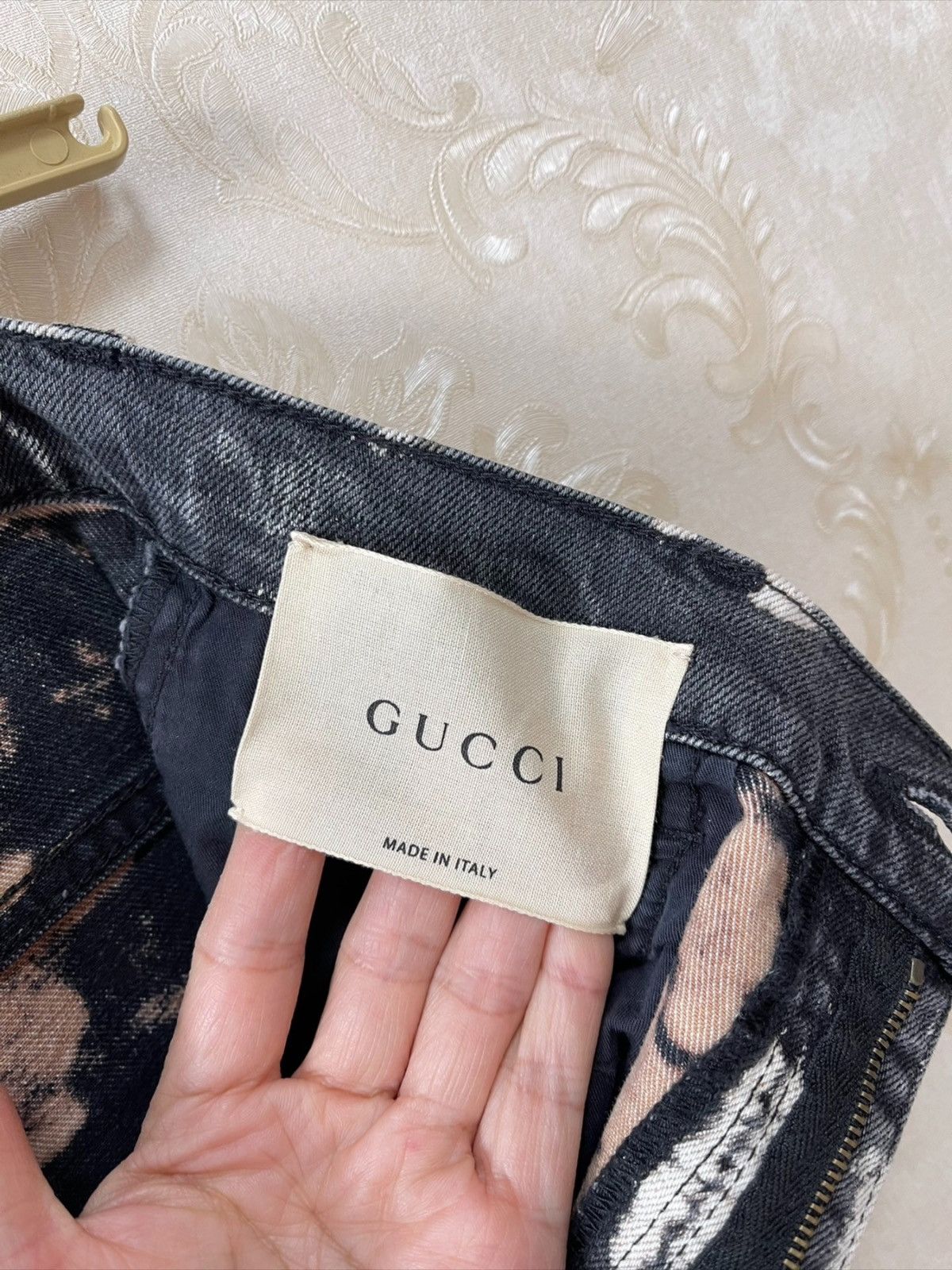 Gucci Gucci Tiger Flower Embroidery Bleach Denim Jeans size24 Size 24" / US 00 / IT 34 - 3 Thumbnail