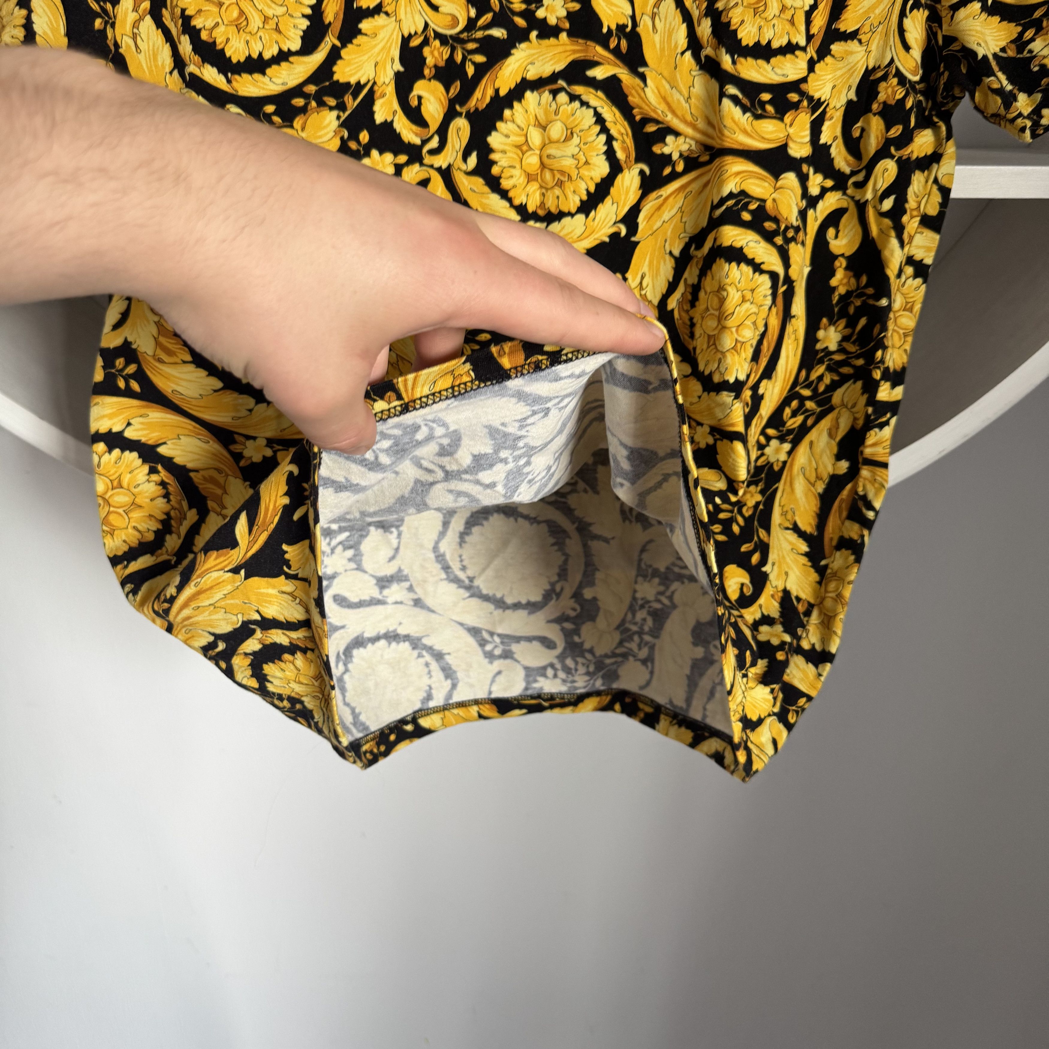 Versace Men's VERSACE Authentic T-shirt Cotton Top Size 4 / S Size US S / EU 44-46 / 1 - 8 Thumbnail