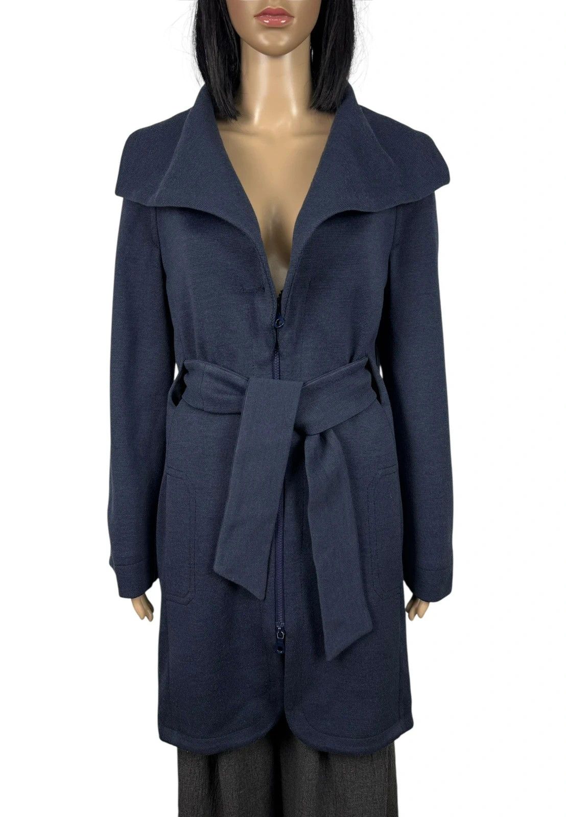 Ungaro Paris Ungaro Fuchsia Wool Belted Coat Vintage size GB6 US4 Size XS / US 0-2 / IT 36-38 - 3 Thumbnail