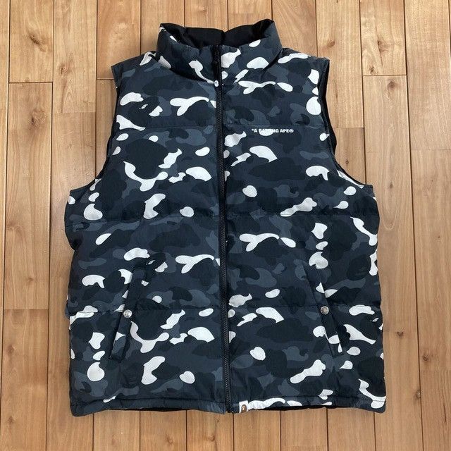 Bape 💫Glow in the dark💫 Reversible Down Vest BAPE City Camo APE Size US L / EU 52-54 / 3 - 2 Thumbnail