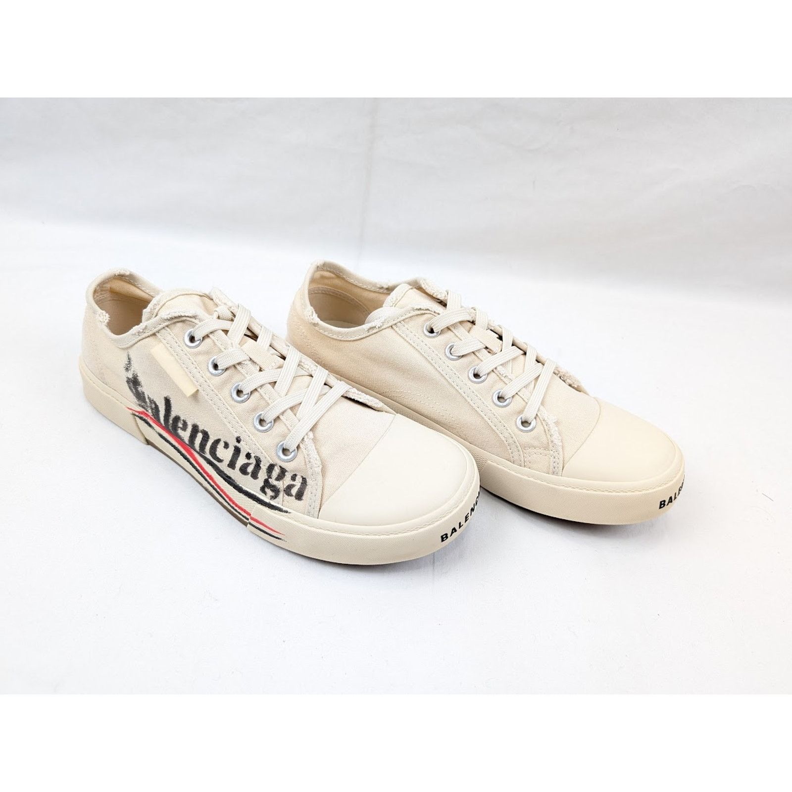 Balenciaga o1rshd1 Q:2 / Paris Low-Top Sneakers in White Size US 10 / EU 43 - 13 Thumbnail