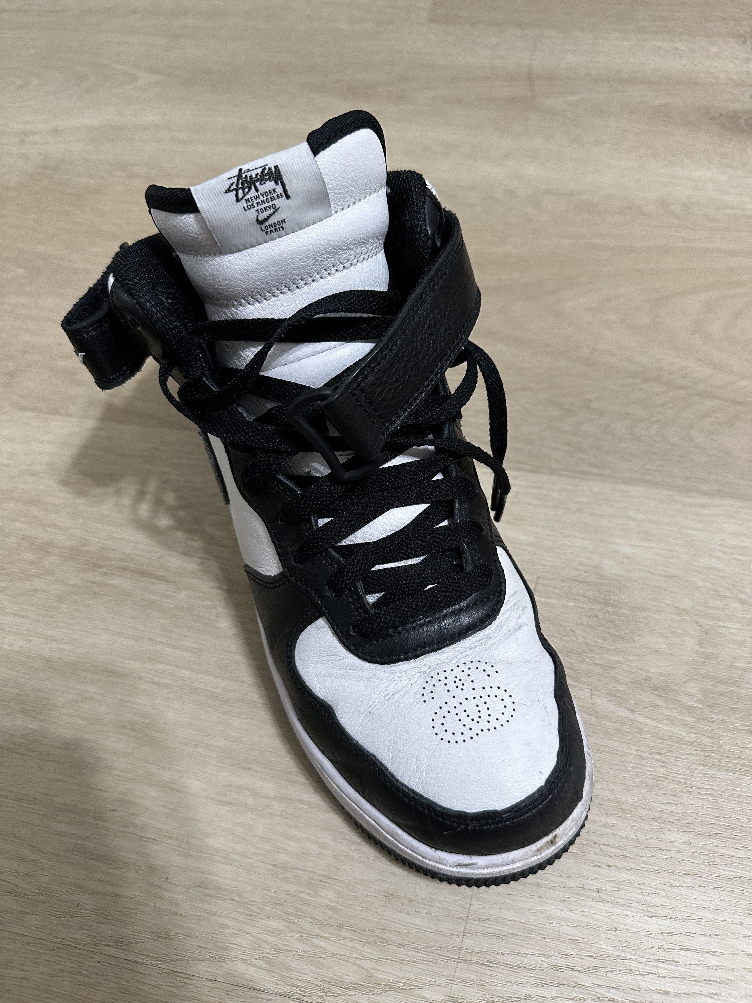 Nike × Stussy Stussy Air Force 1 Mid Size US 8 / EU 41 - 2 Thumbnail