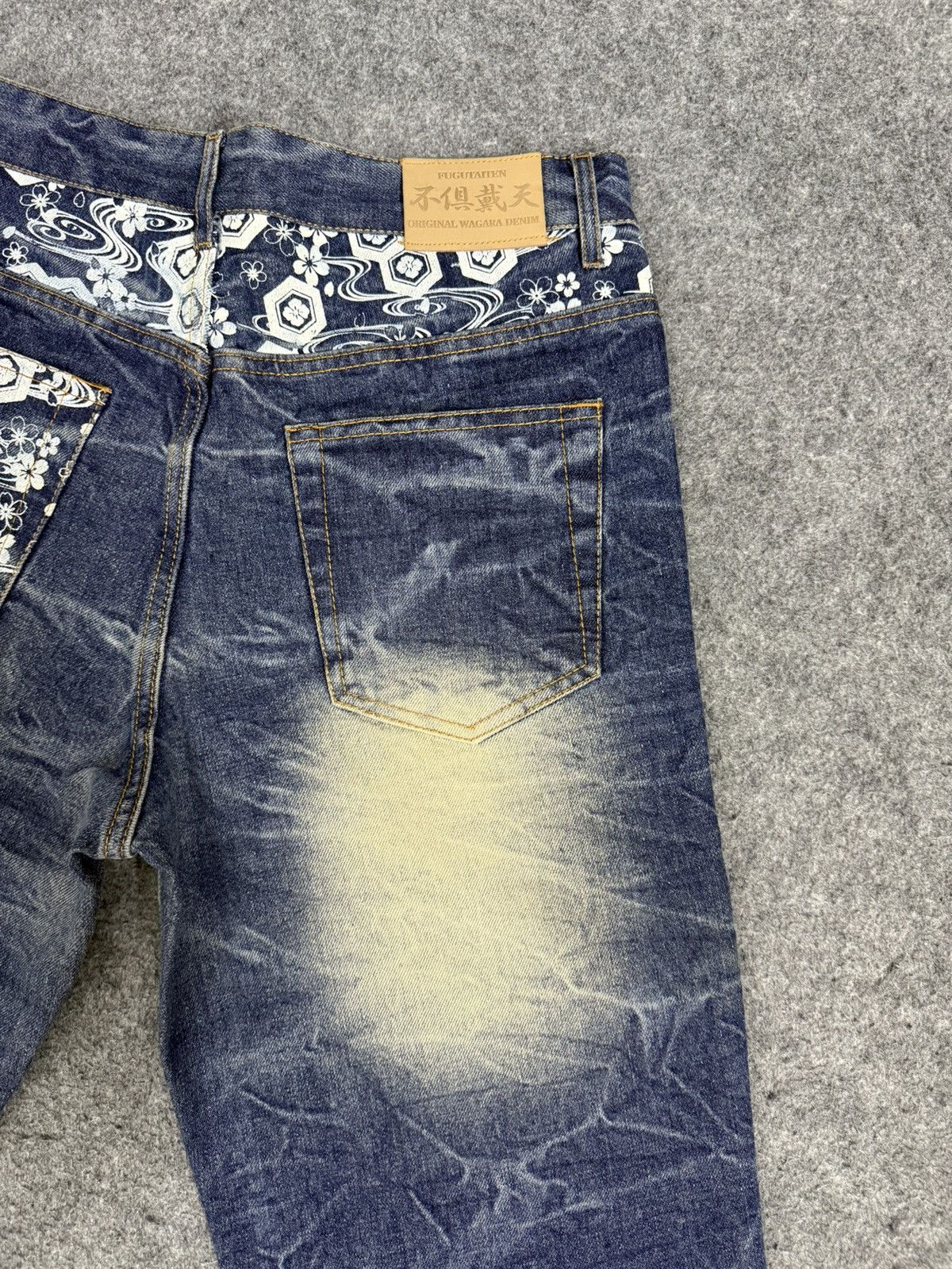 Karakuri Tamashii A4 Double Gold Koi Fish Embroidered Denim Size US 31 - 13 Thumbnail