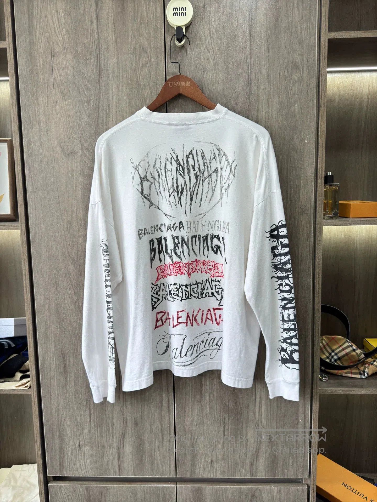 Balenciaga Balenciaga Graffiti Long Sleeve T-shirt. Size US XXS / EU 40 - 4 Thumbnail