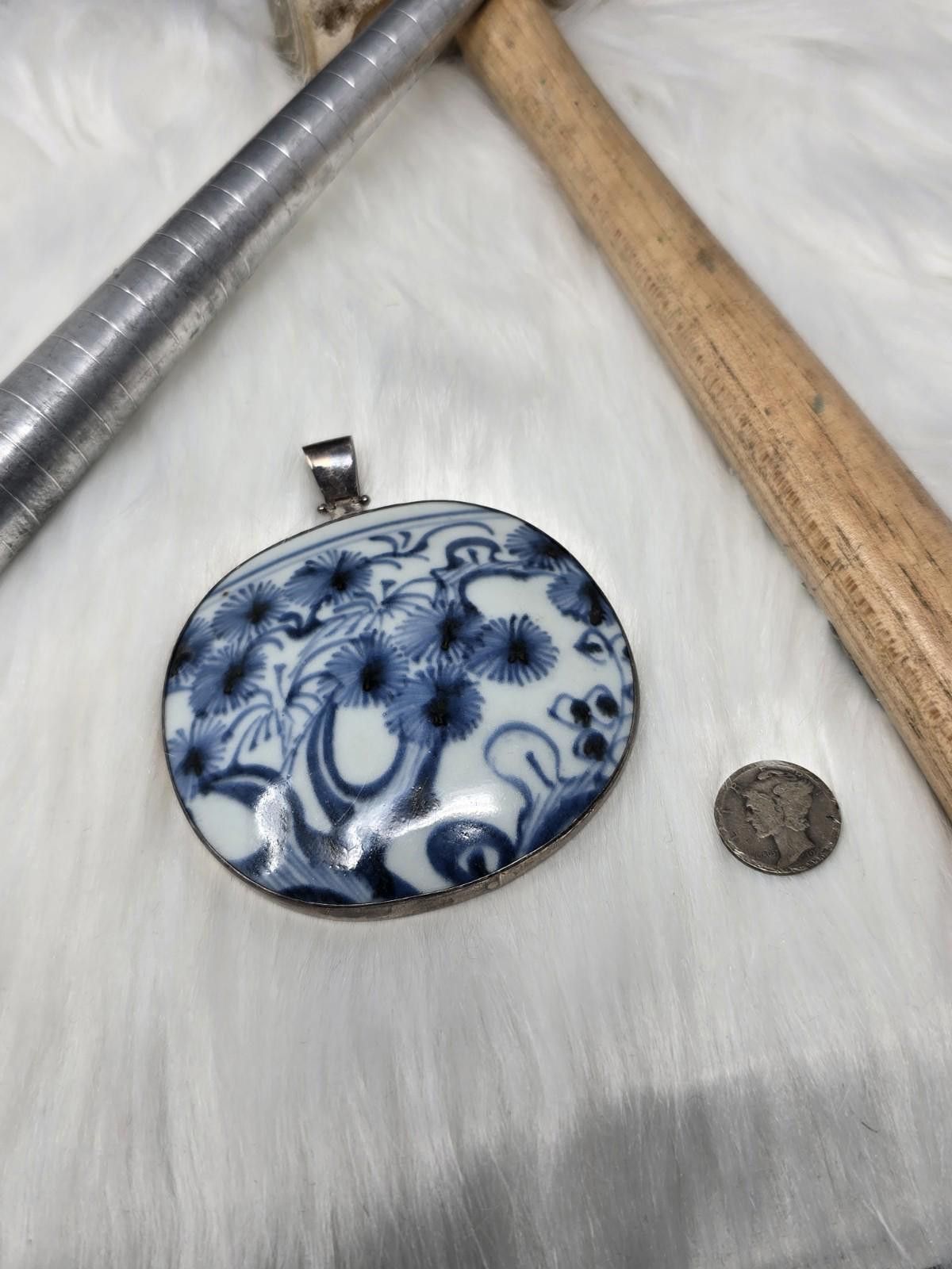 The Unbranded Brand Large 2.5" 925 Silver Blue White Porcelain Shard Pendant Size ONE SIZE - 3 Thumbnail