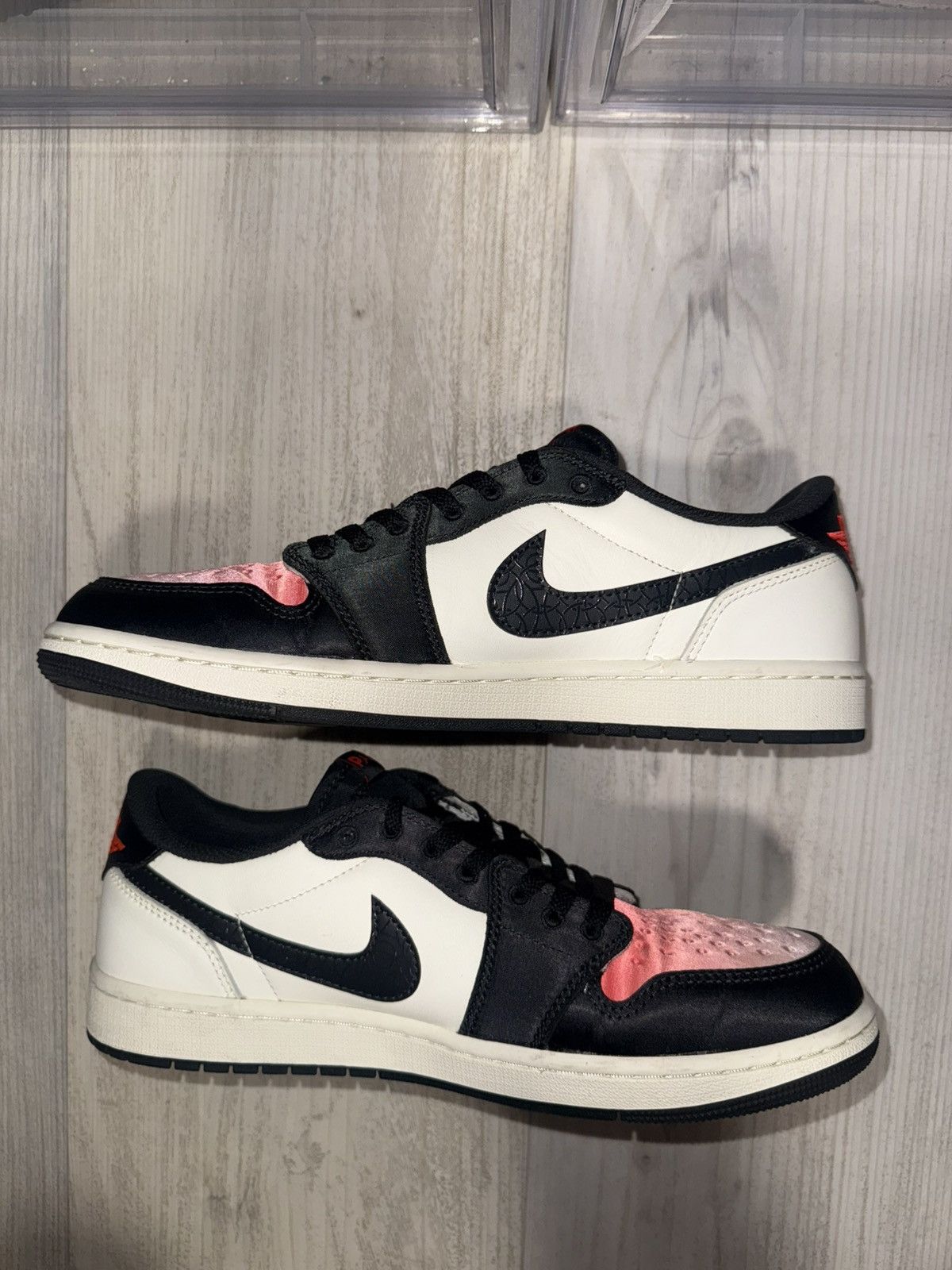Jordan Brand Air Jordan 1 Retro Low OG Paris Saint-Germain (PSG) Size US 11 / EU 44 - 3 Thumbnail