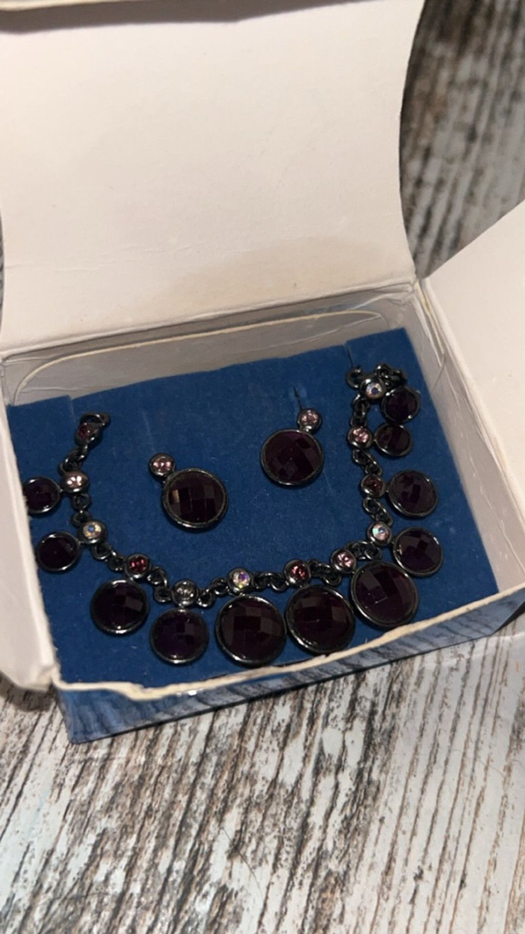 Other Women's Avon Purple & Black Bezel Necklace & Earring Gift Se Size ONE SIZE - 3 Thumbnail