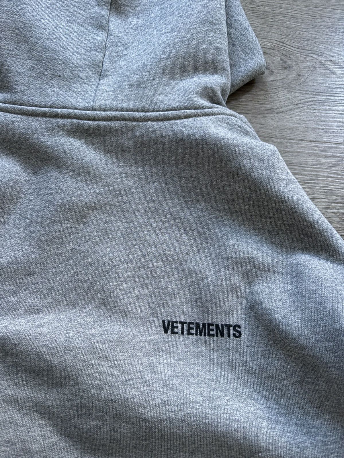 Vetements Vetements Logo Hoodie Size US XS / EU 42 / 0 - 10 Thumbnail