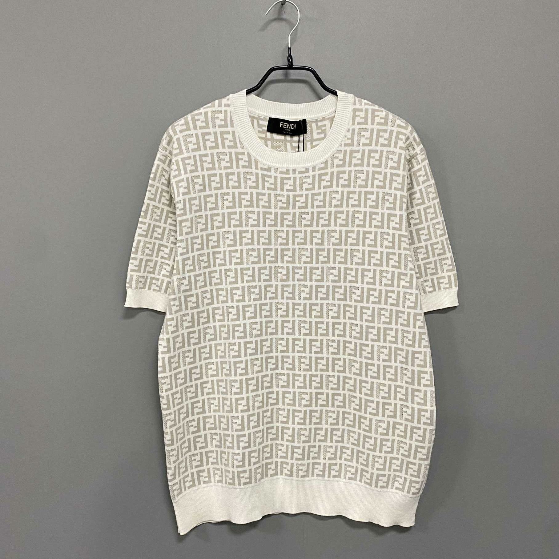 Fendi Fendi Retro White T-Shirt S Women Size S / US 4 / IT 40 - 1 Thumbnail