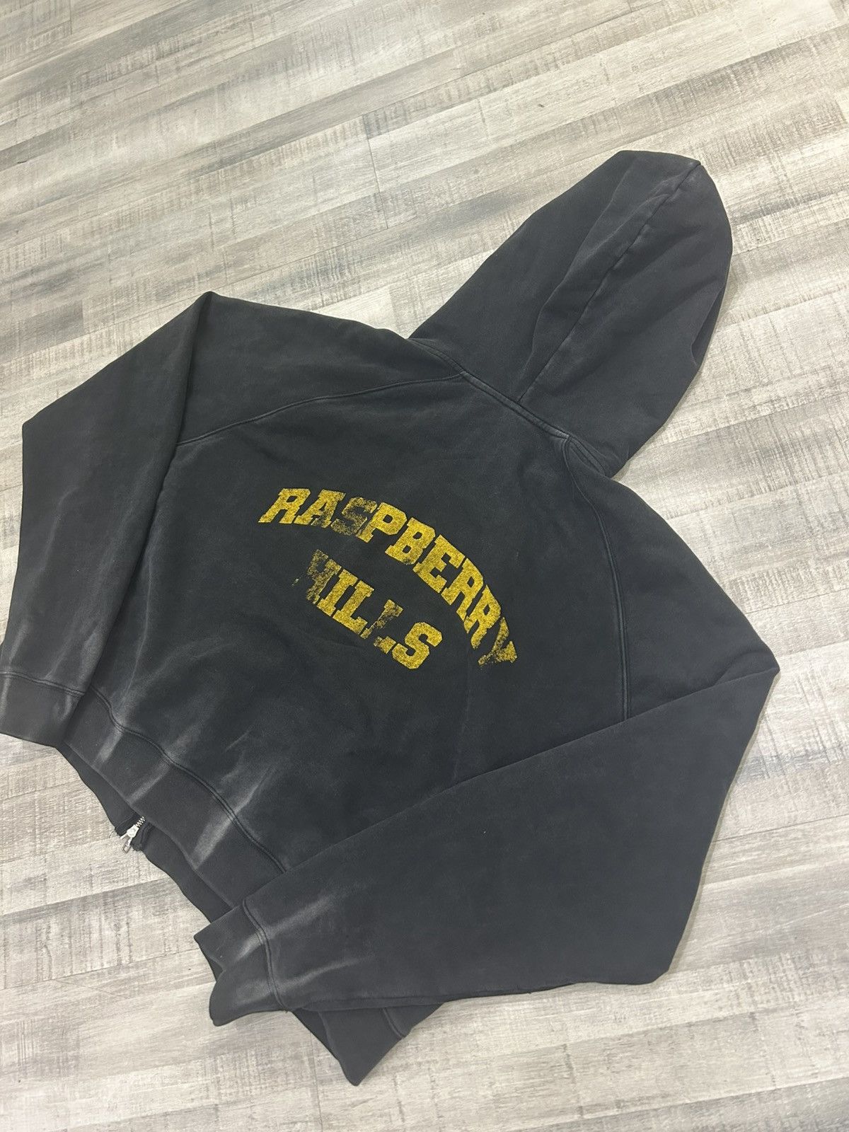 The GV Gallery The GV Gallery Raspberry Hills Faded Zip Up Sweatshirt Size US XL / EU 56 / 4 - 6 Thumbnail