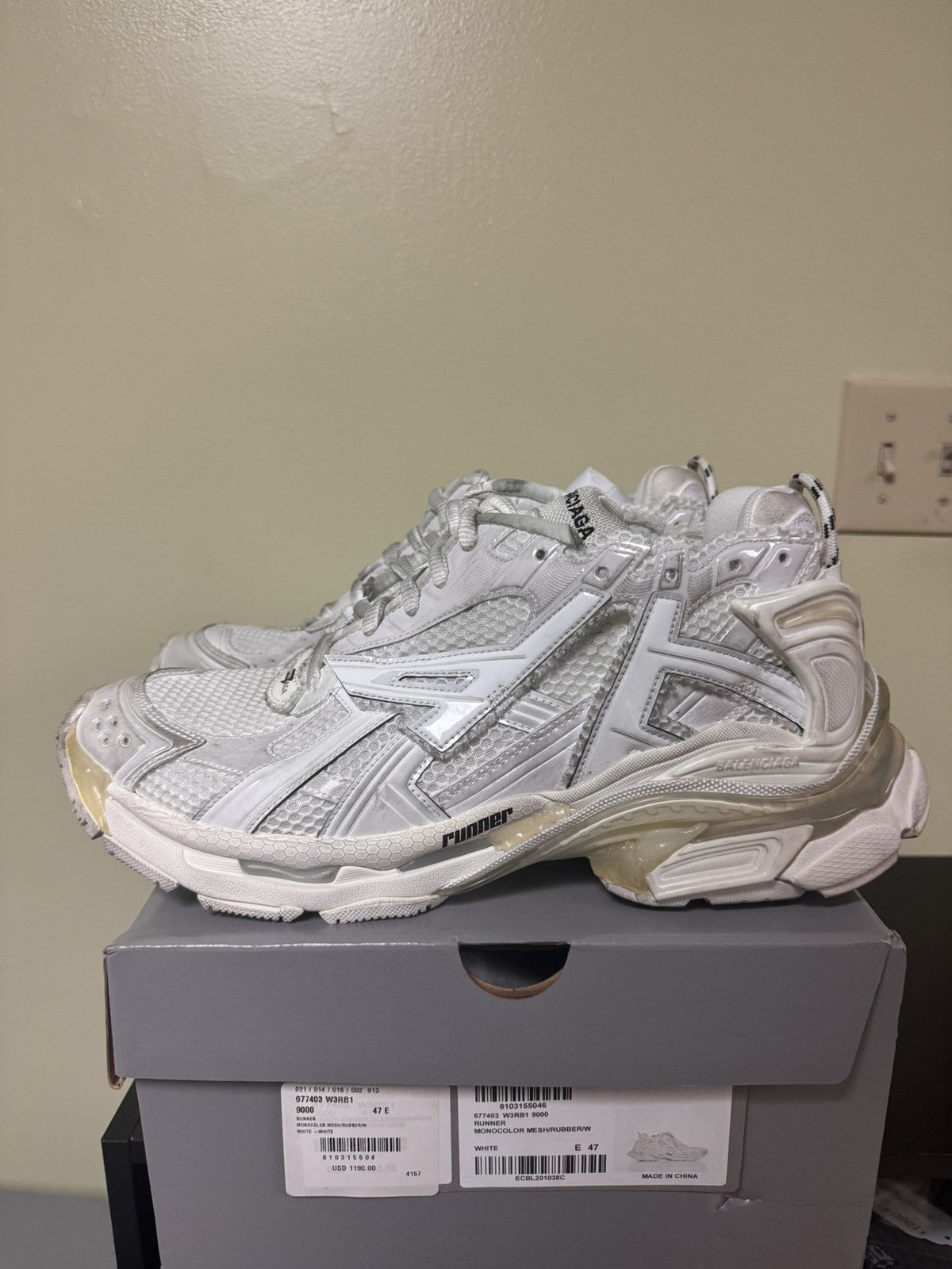 Balenciaga Balenciaga White runner 47 Size US 14 / EU 47 - 1 Thumbnail