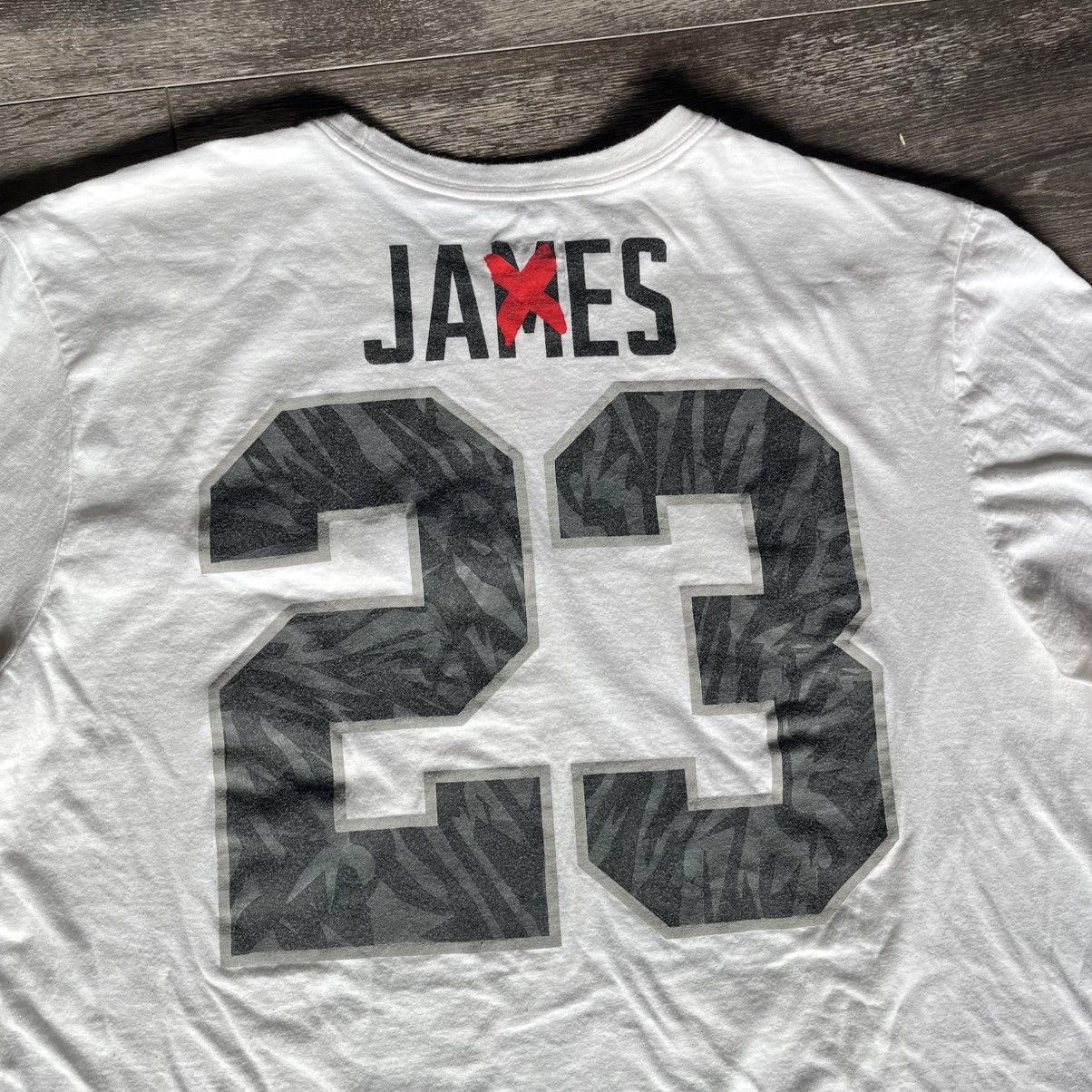 Nike Nike Lebron James Ohio State Buckeyes Jersey Logo T Shirt 23 Size US XL / EU 56 / 4 - 4 Thumbnail