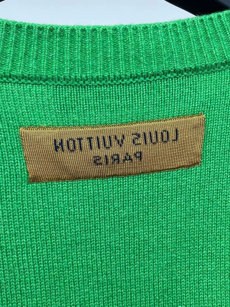 Louis Vuitton Louis Vuitton 23 knitted cashmere sweaters with green lette Size US L / EU 52-54 / 3 - 3 Thumbnail