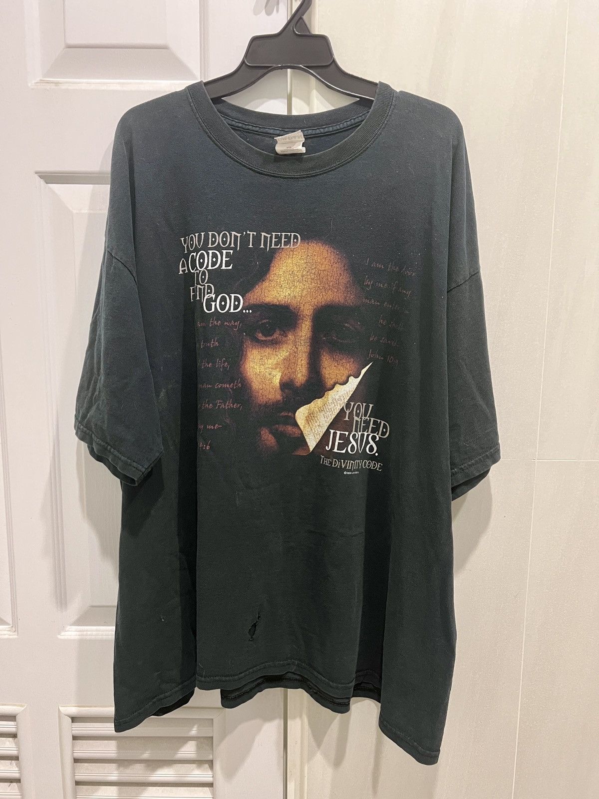 Vintage Vintage Y2K THE DIVINITY CODE Jesus God Holy Bible Faded 2XL Size US XXL / EU 58 / 5 - 3 Thumbnail