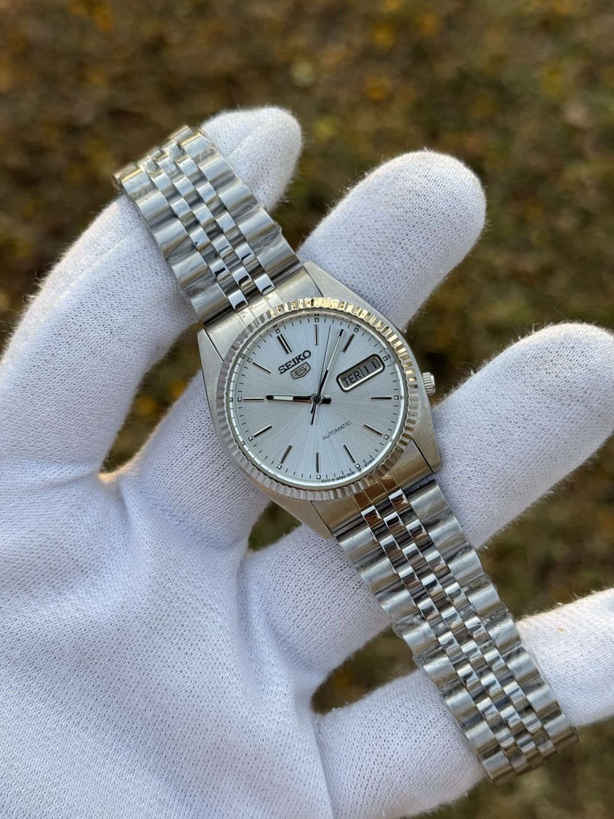 Seiko seiko 5 silver dial SNXJ automatic 7009-3110 Japan Made Size 36 - 8 Thumbnail