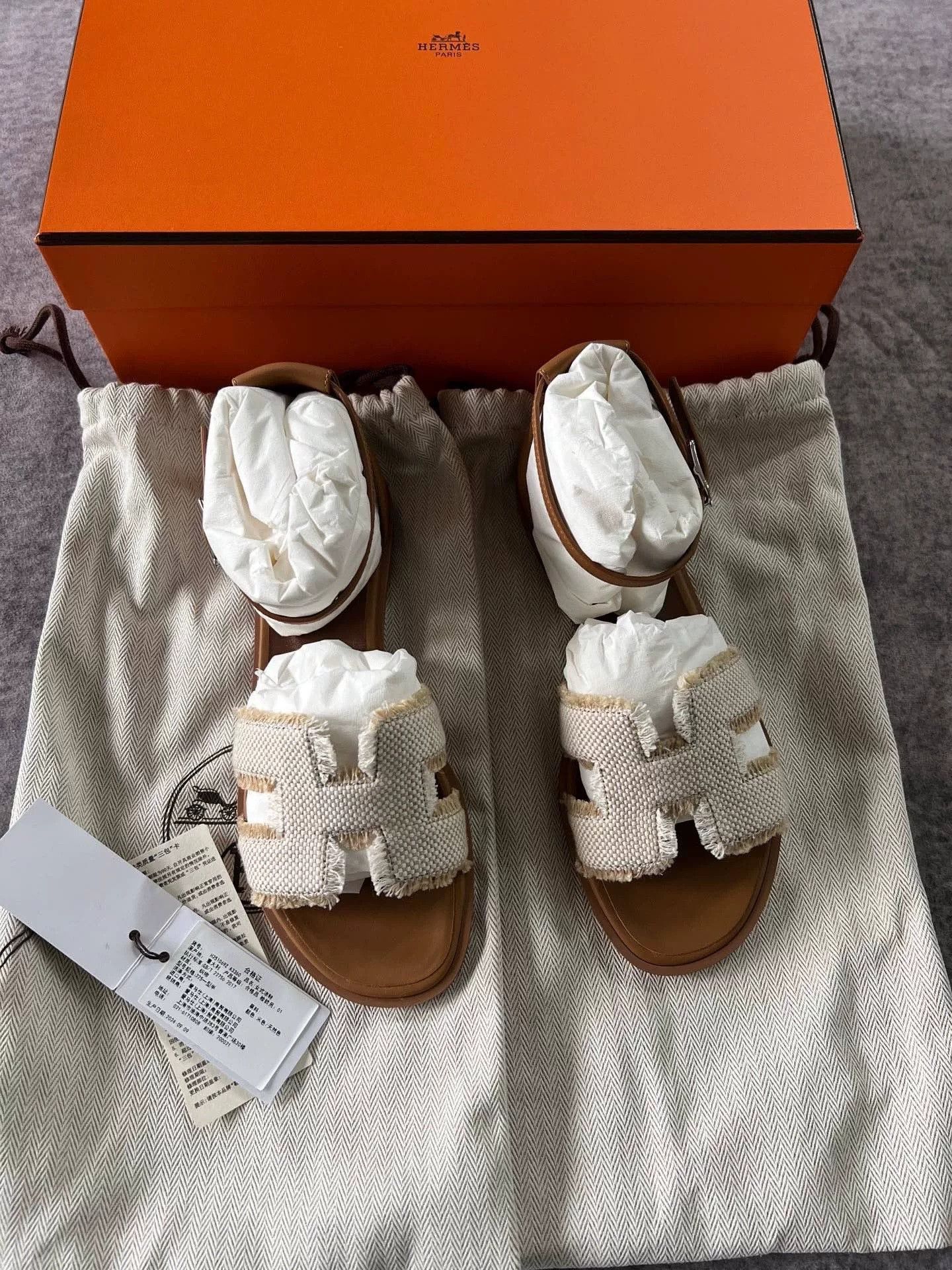 Hermes Hermes Santorini H Sandals Size US 7 / EU 40 - 1 Thumbnail