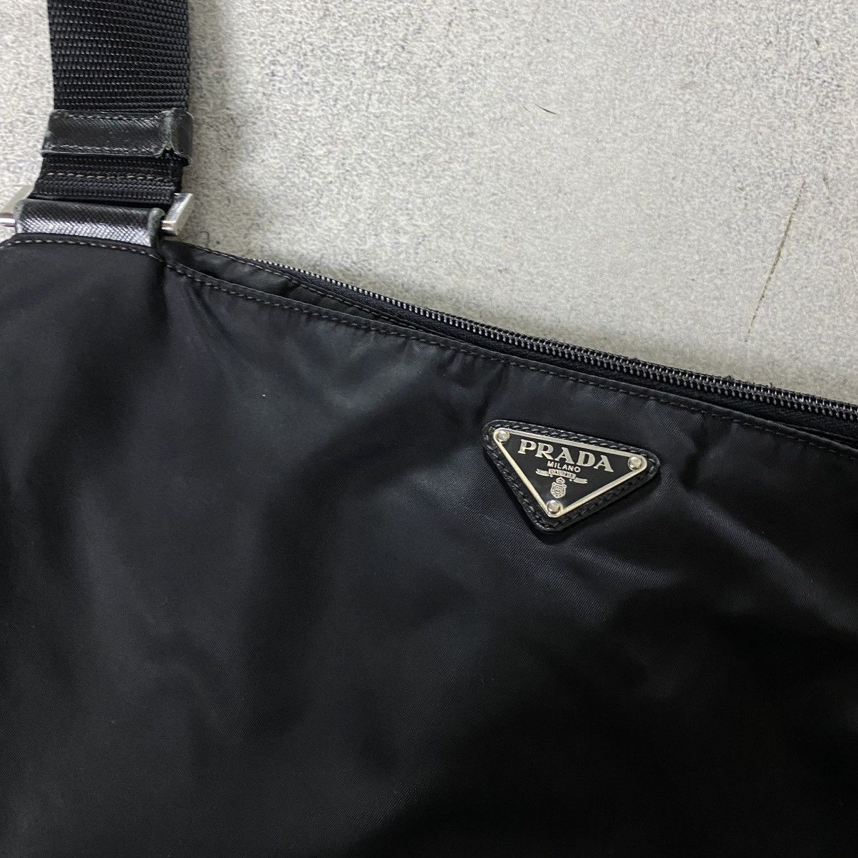 Prada Vintage Prada Nylon Bag Crossbody Size ONE SIZE - 3 Thumbnail