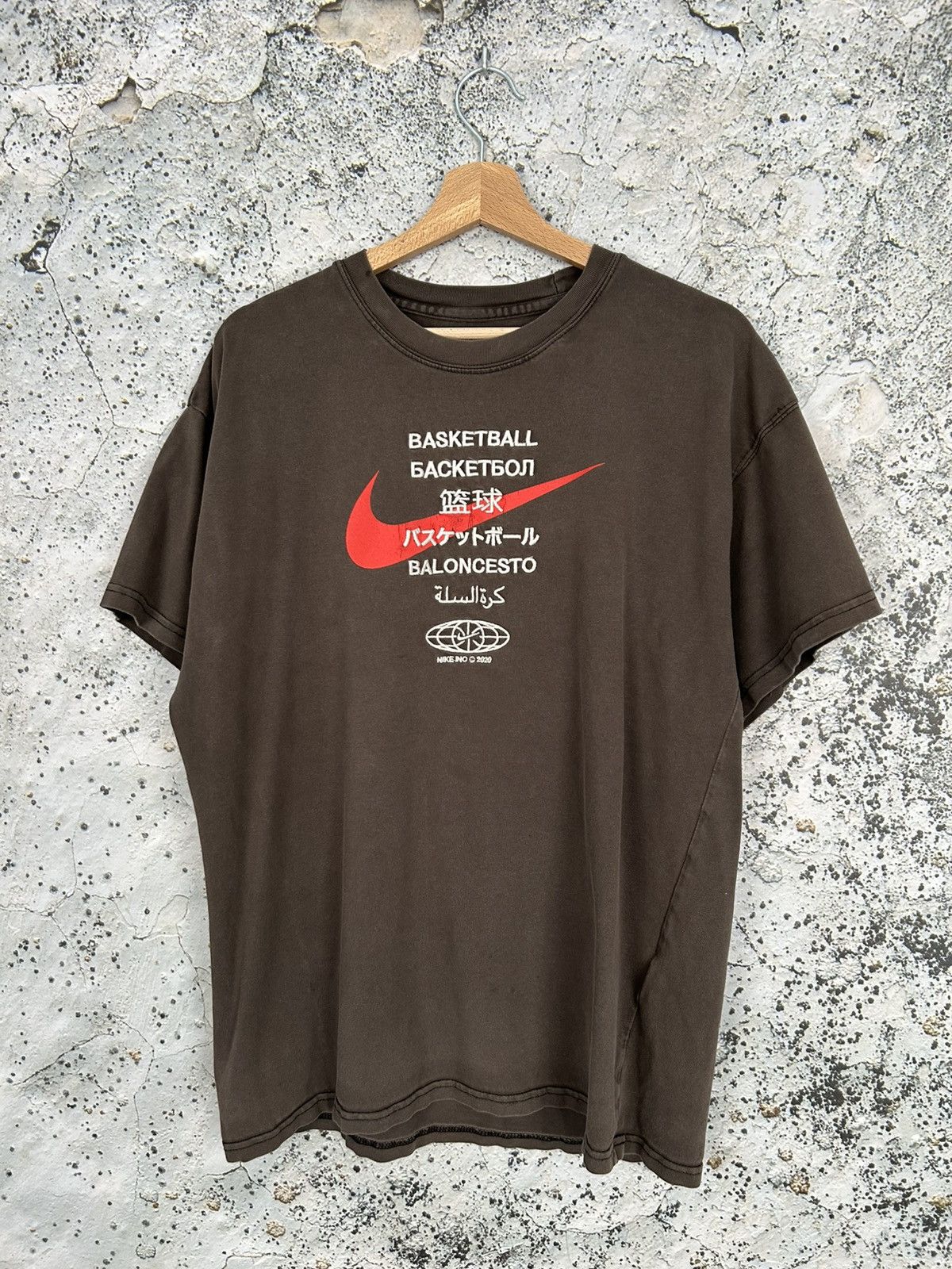 Nike Nike Swoosh Brown Tee Basketball Embroidered Logo Hype Skate Size US M / EU 48-50 / 2 - 1 Thumbnail