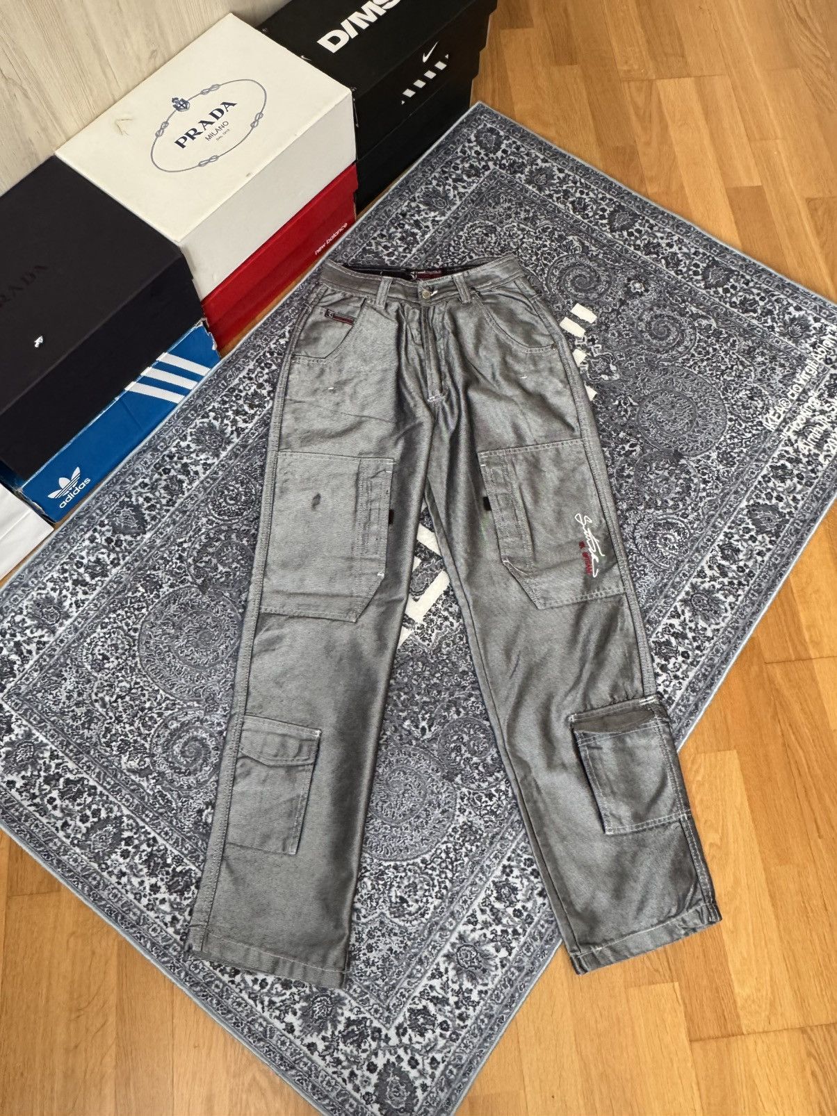 Southpole Southpole Y2K Grey Cargo Pants – Size 28 Size US 28 / EU 44 - 1 Thumbnail