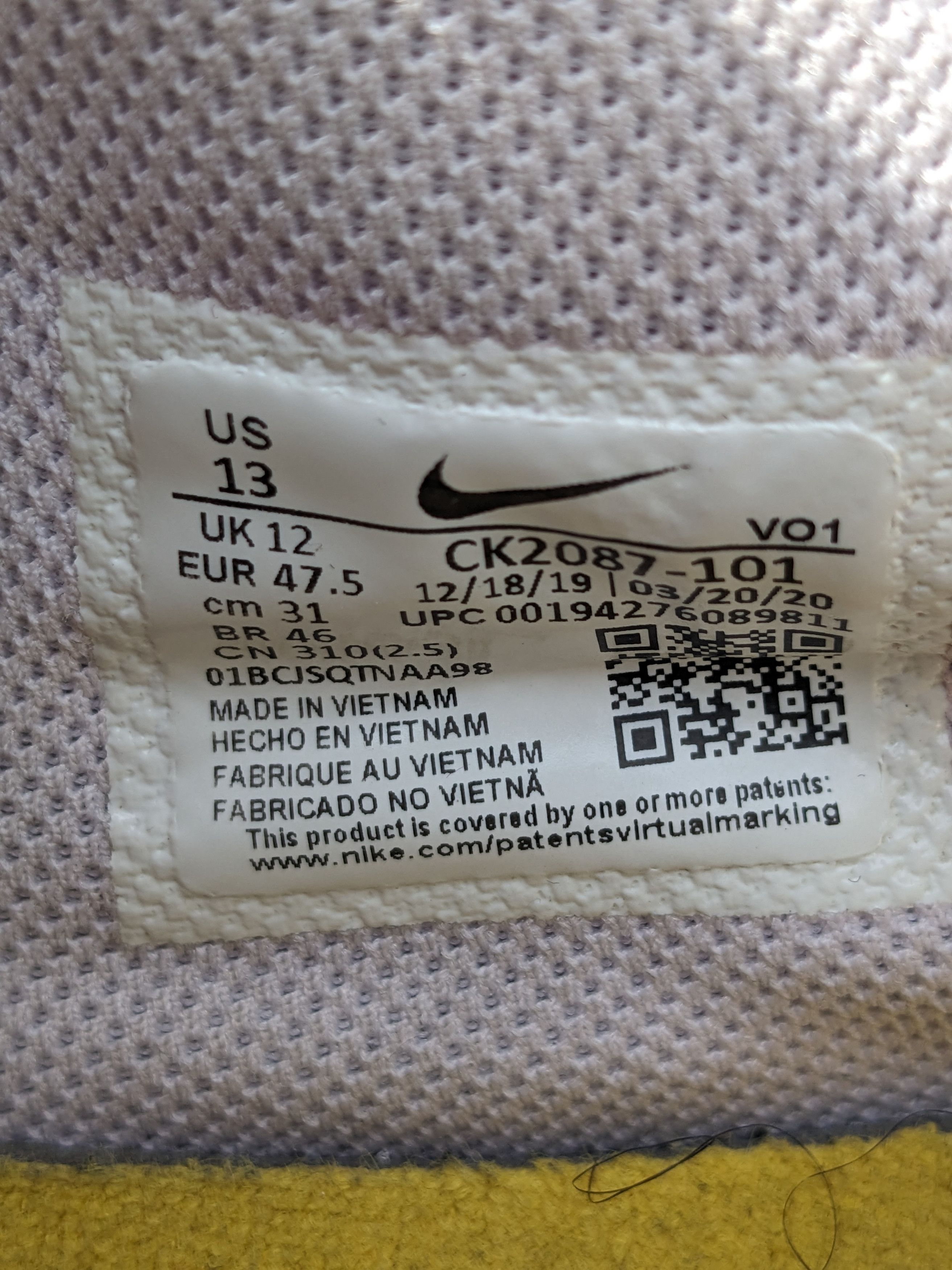 Nike Nike Kobe Bryant Mamba Fury Lakers Men’s Size 13 CK2087-101 Size US 13 / EU 46 - 3 Thumbnail