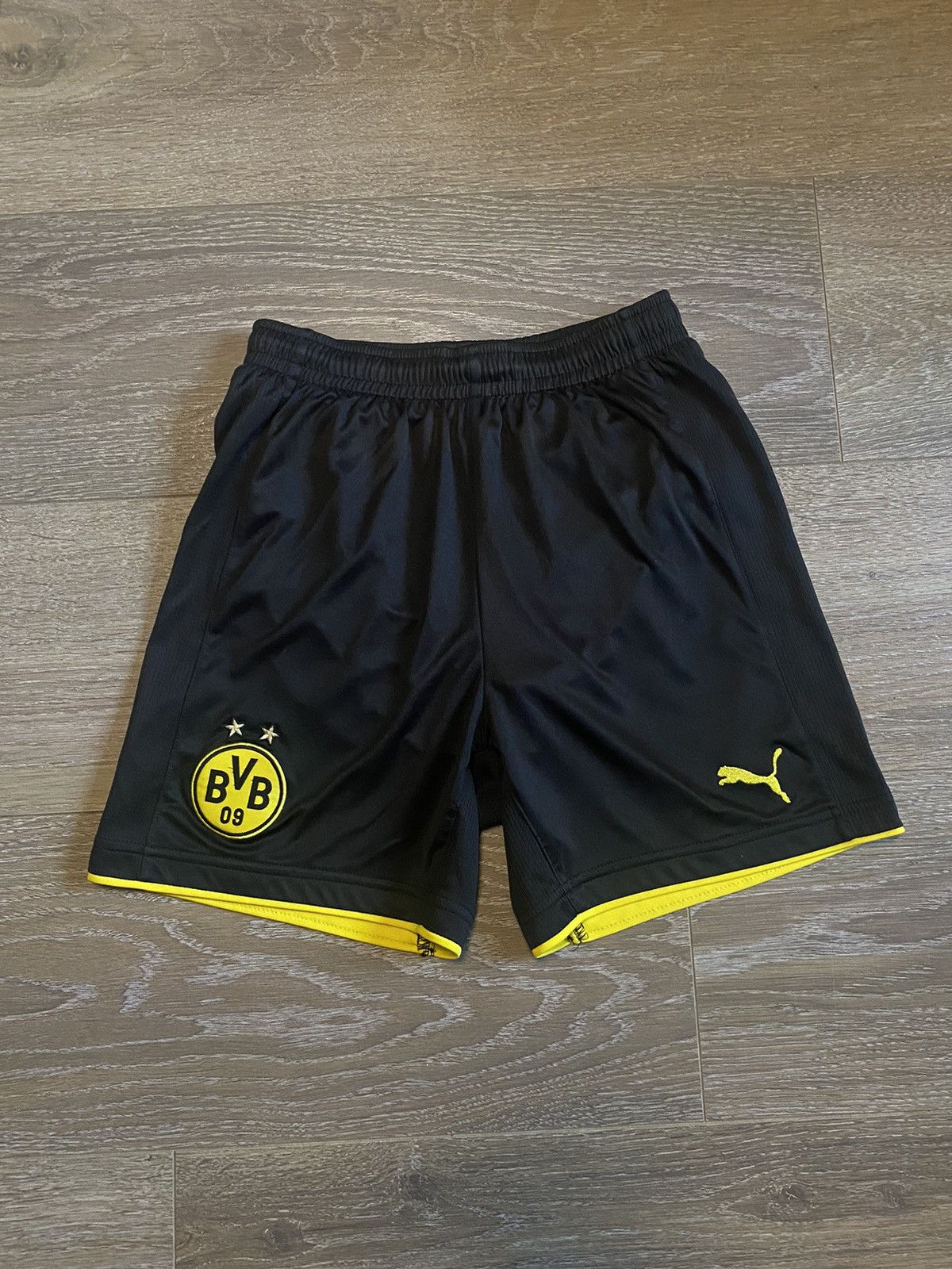 Puma × Vintage Vintage Borussia Dortmund 2017/2018 Away KIDS Size L Size US L / EU 52-54 / 3 - 17 Thumbnail