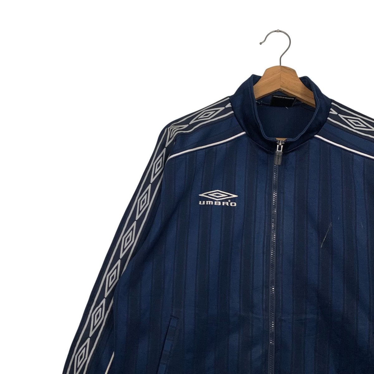 Umbro Vintage 90’s UMBRO Side Tape Striped Jacket #2799-C126 Size US S / EU 44-46 / 1 - 3 Thumbnail