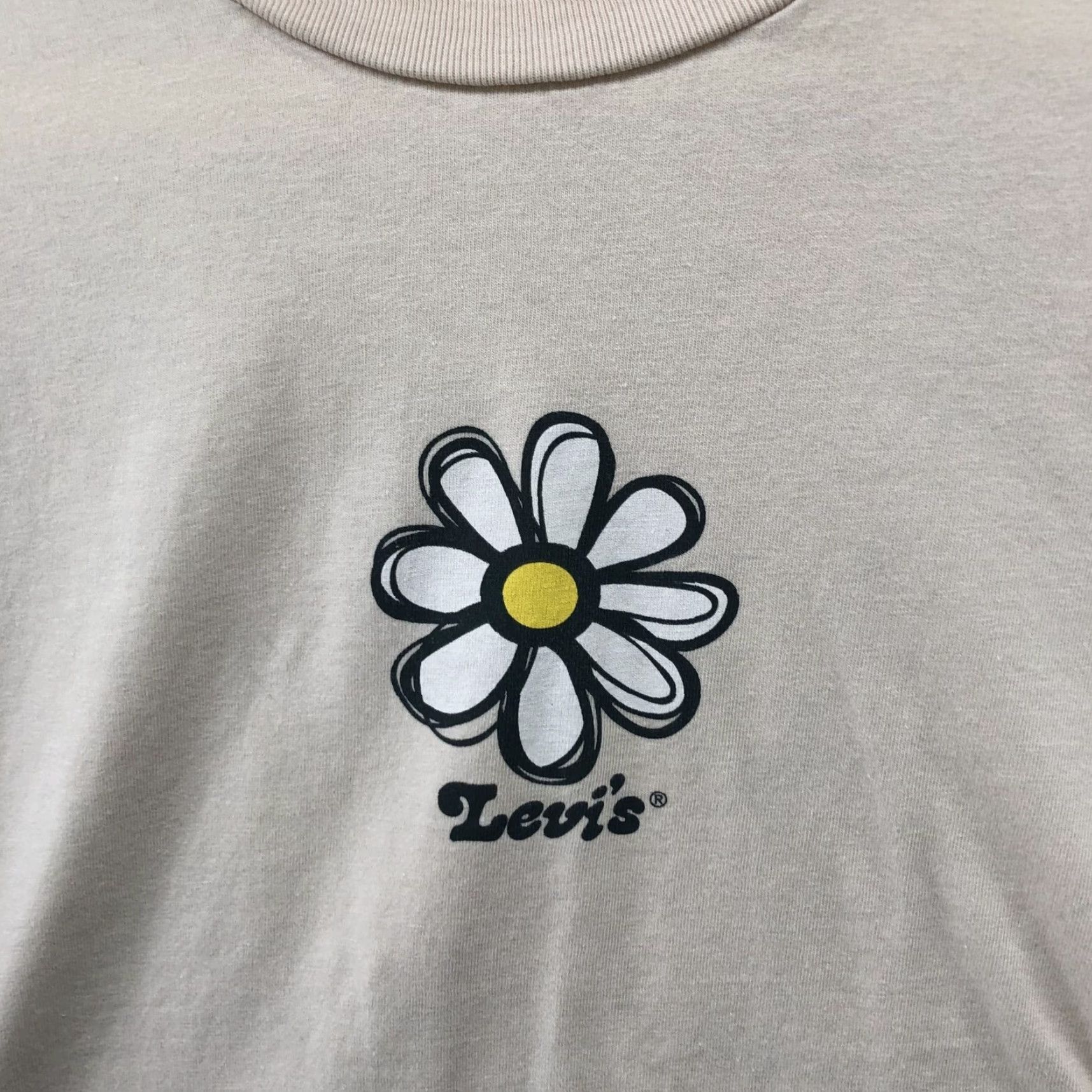 Levi's VINTAGE? (No) Levi's Cropped T Shirt Womens XXL Daisy Flower Graphic Crewneck Short Sleeve Size XXL / US 16-18 / IT 52-54 - 3 Thumbnail