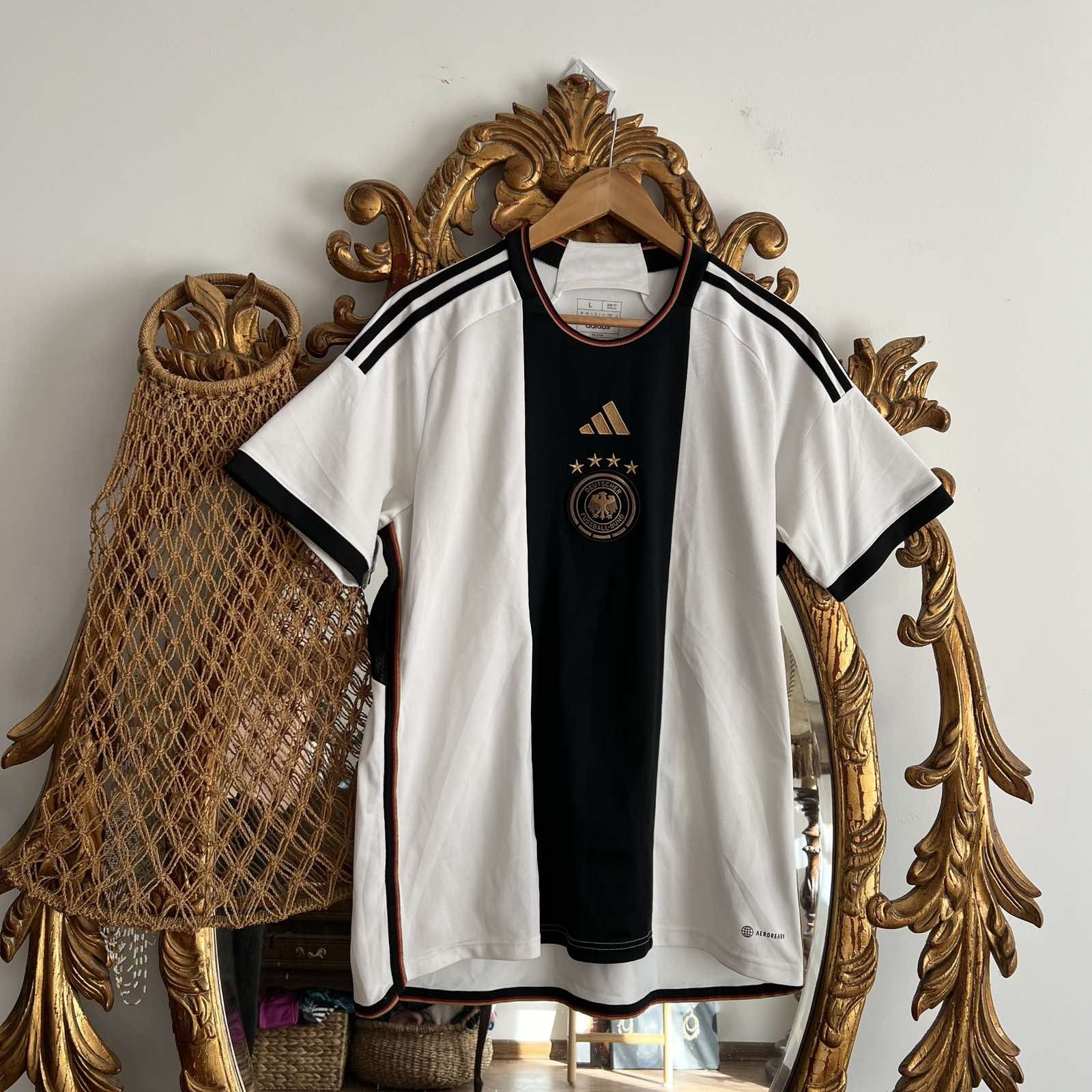 Adidas BLOCKCORE 🌸 Germany 2022 Soccer Jersey adidas football Sz L Size US L / EU 52-54 / 3 - 1 Thumbnail
