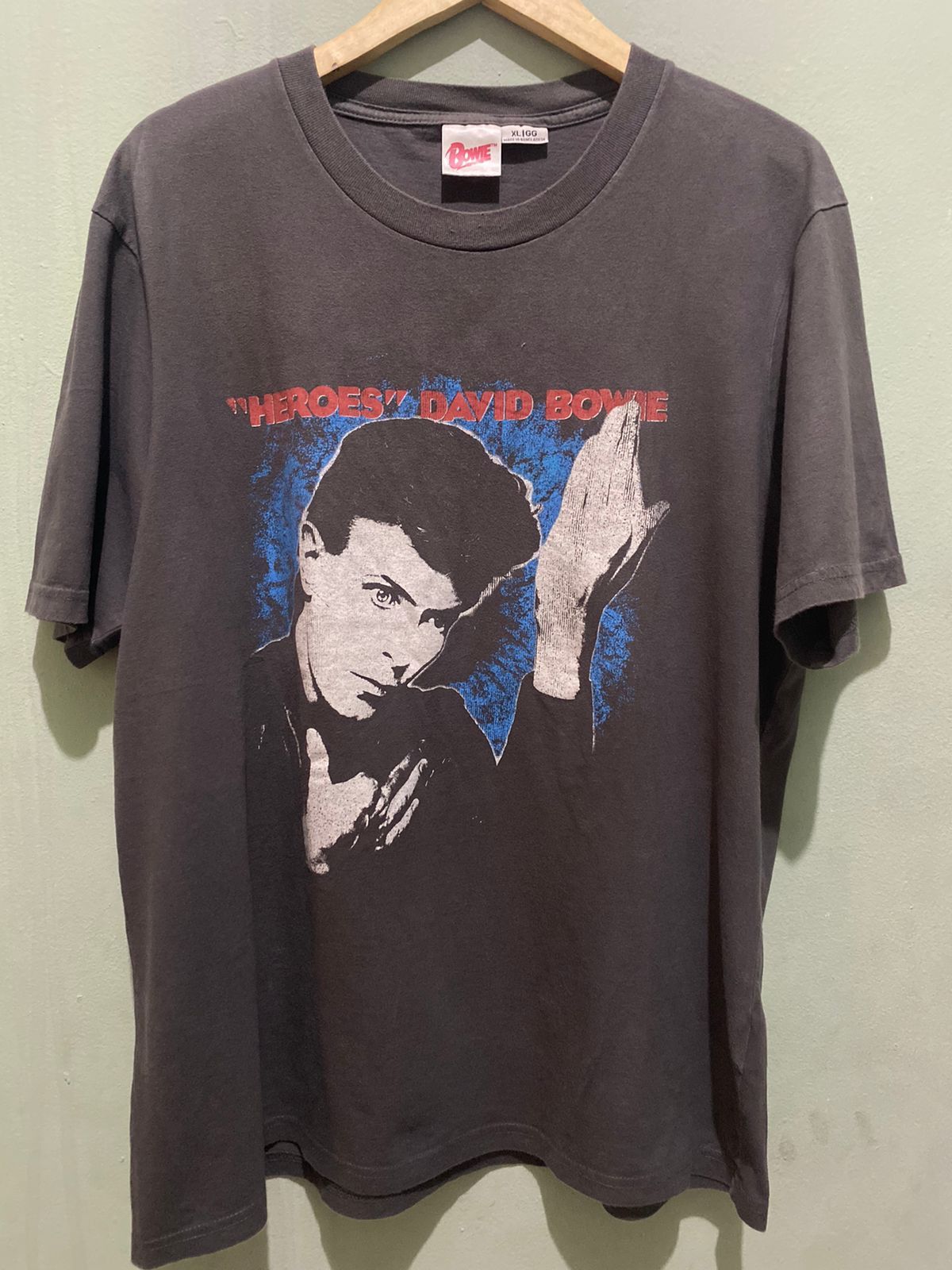 Band Tees David Bowie "Heroes" Size US XL / EU 56 / 4 - 1 Thumbnail