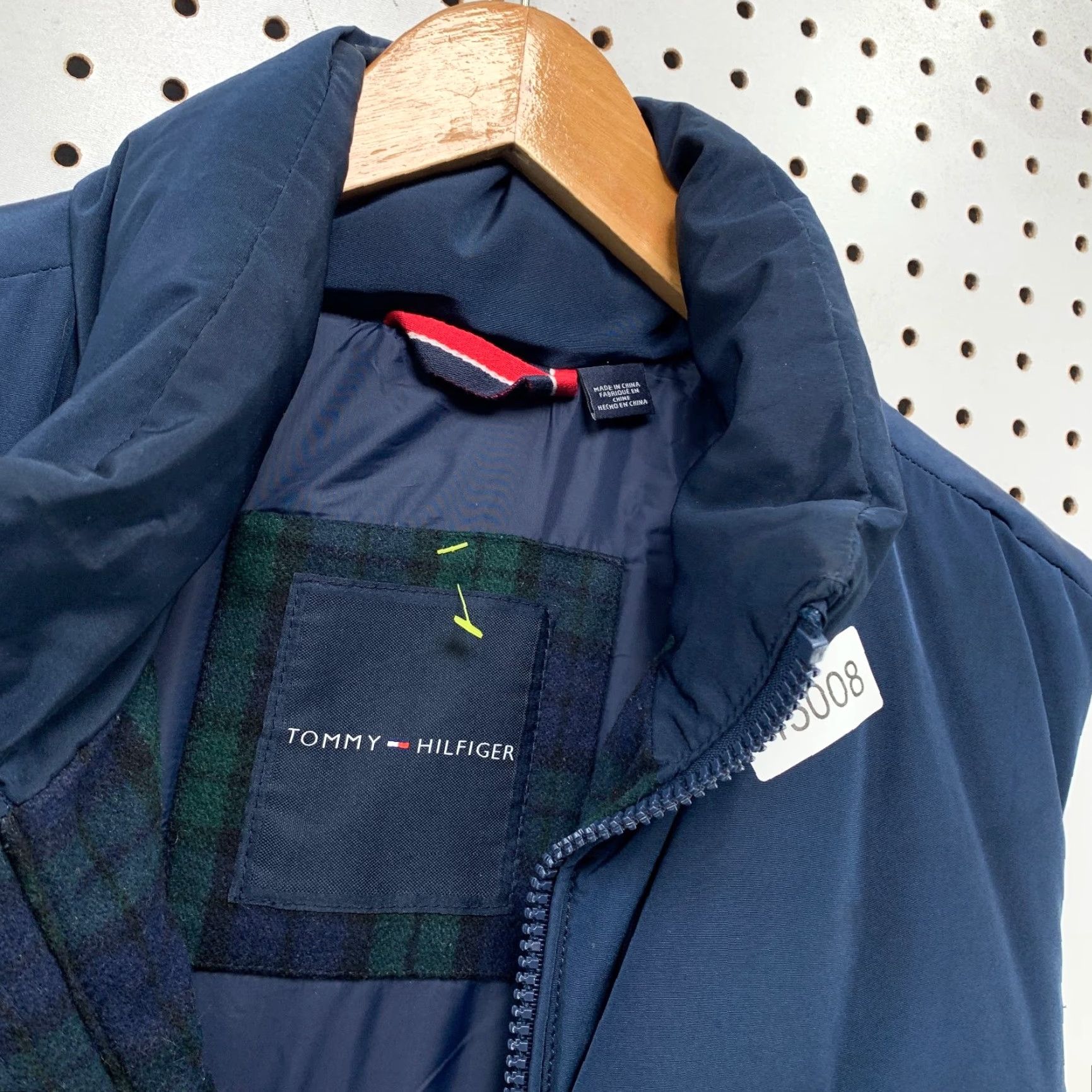 Tommy Hilfiger VINTAGE Tommy Hilfiger Wool Down Vest Mens Large Green Tartan Plaid Sleeveless Size US L / EU 52-54 / 3 - 5 Thumbnail