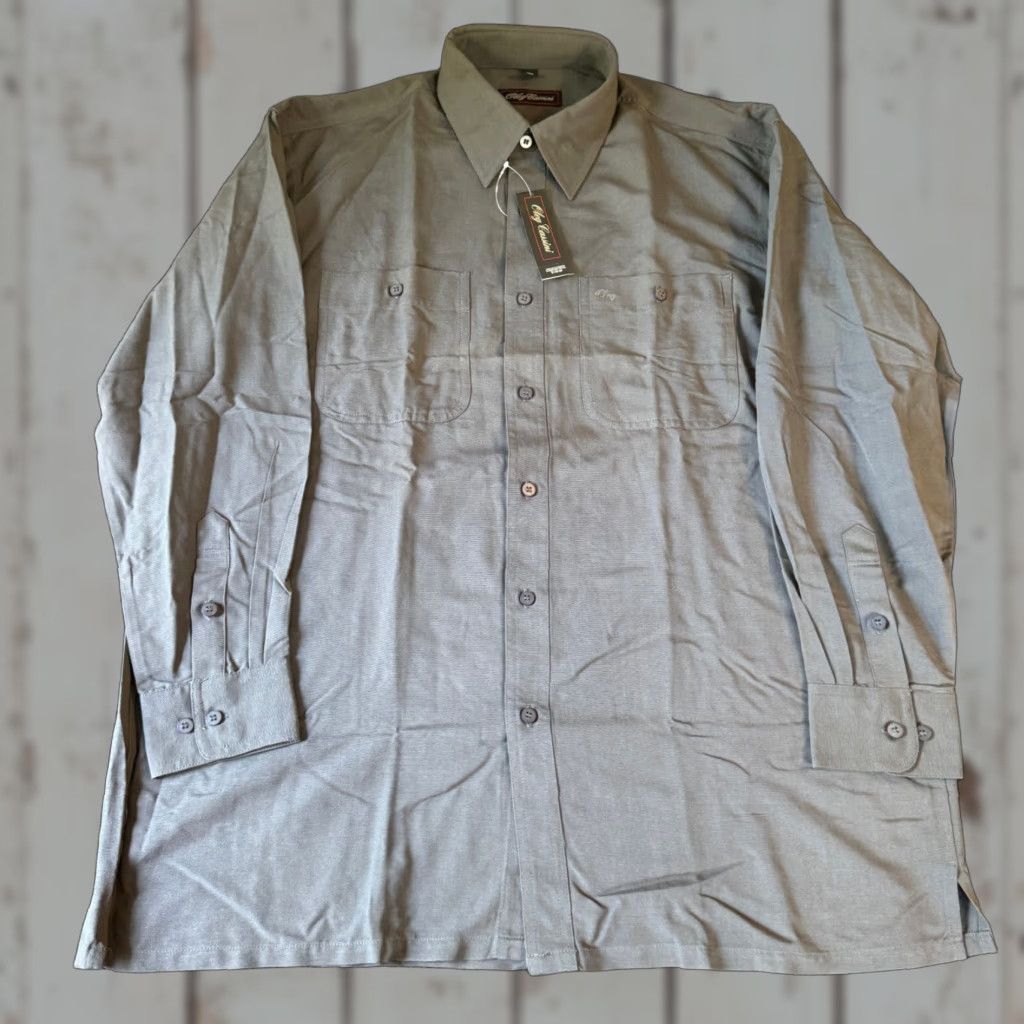 Oleg Cassini Oleg Cassini Shirt Men XL Gray Long Sleeve Button-Up NWT Size US XL / EU 56 / 4 - 1 Thumbnail