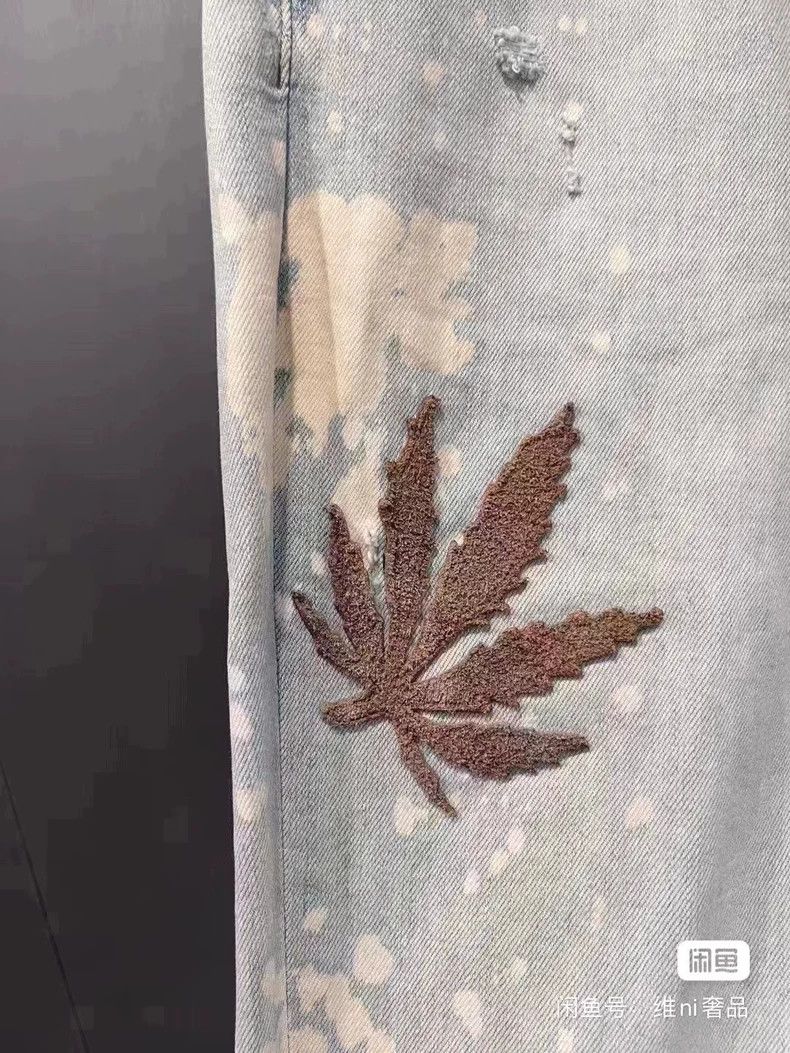 Amiri AMIRI Splashed ink maple leaf fleece washed ice blue jeans Size US 32 / EU 48 - 5 Thumbnail