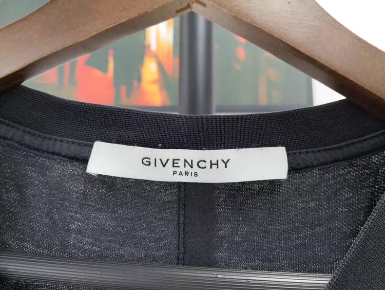 Givenchy Givenchy T-Shirt, XL Size (160), Retail Price 380 Size US XL / EU 56 / 4 - 3 Thumbnail