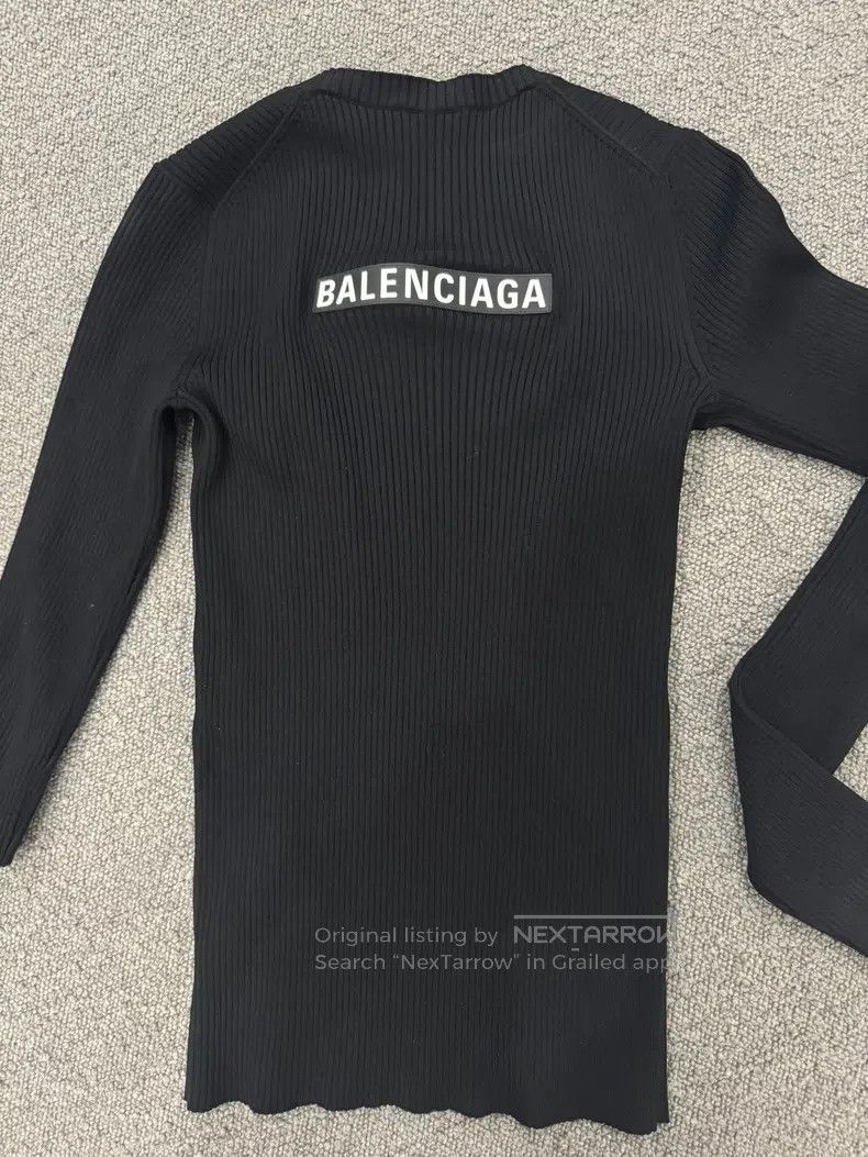 Balenciaga Balenciaga Tight Knit Sweater Size XXS / US 00 / IT 34 - 1 Thumbnail