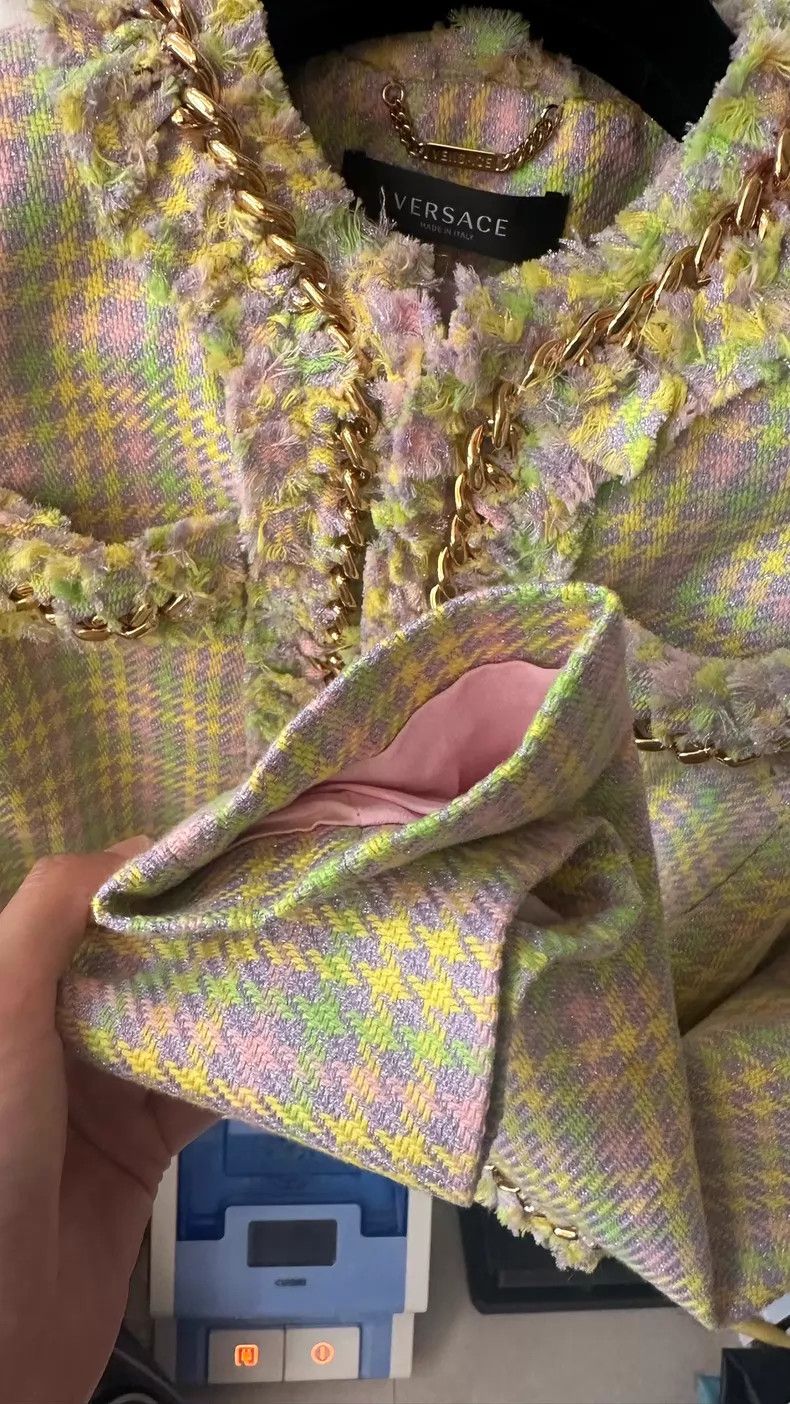 Versace Versace Tweed short coat Size M / US 6-8 / IT 42-44 - 4 Thumbnail
