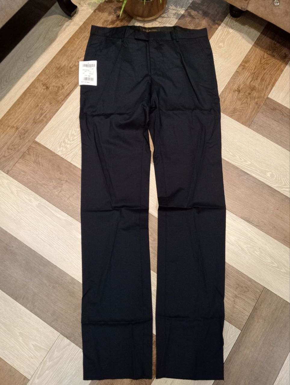Louis Vuitton LUXURY LOUIS VUITTON UNIFORMES LAINE WOOL PANTS - SIZE 52 Size US 36 / EU 52 - 2 Thumbnail