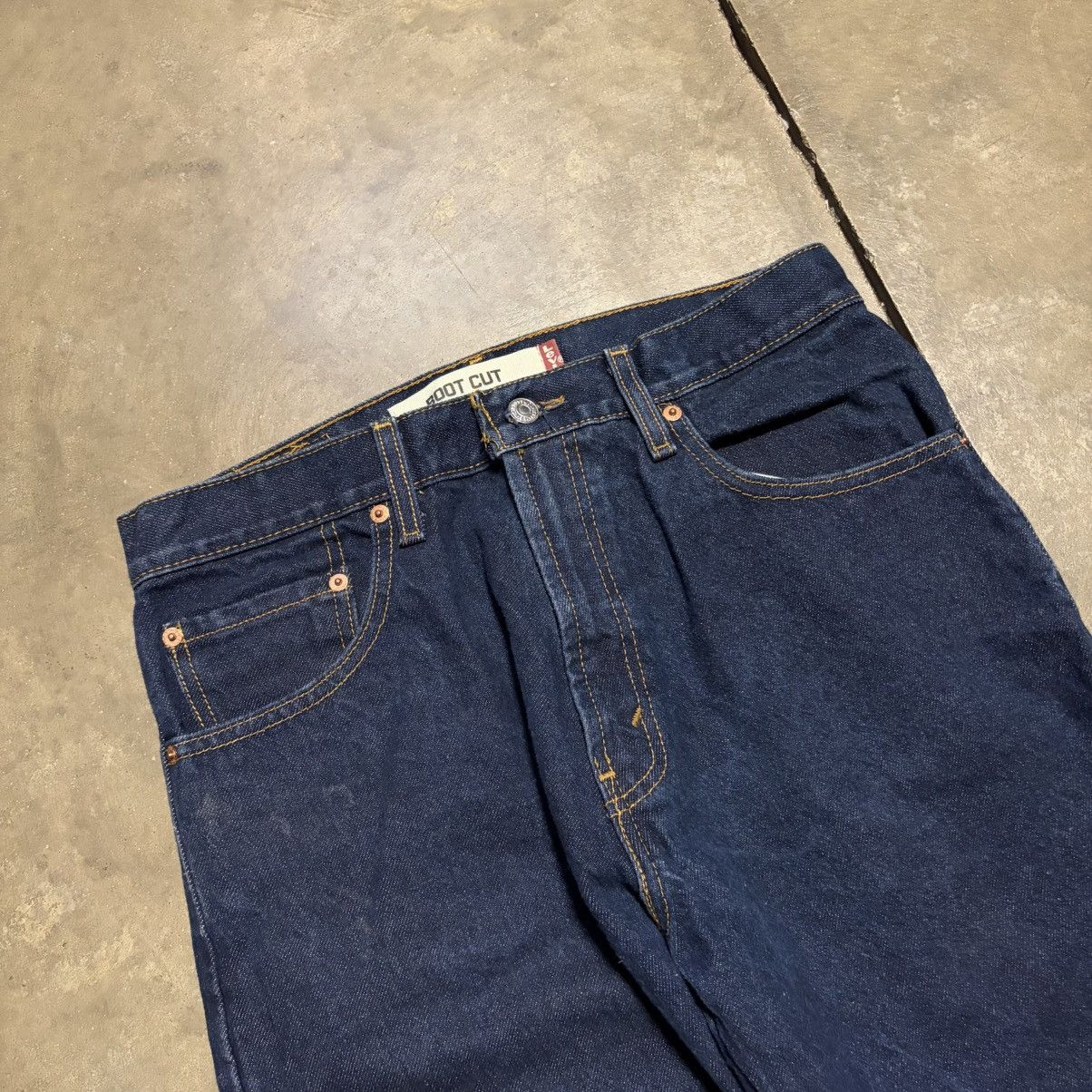 Levi's Vintage Levis 517 Boot Cut Jeans Relaxed Dark Wash Western Size US 33 - 5 Thumbnail