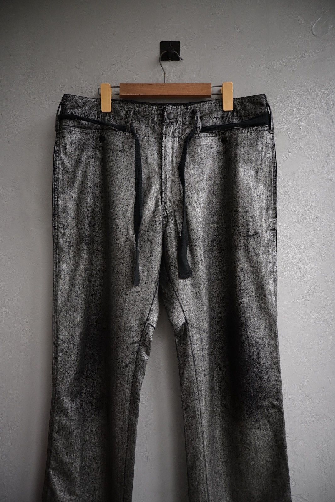 Yohji Yamamoto Yohji Yamamoto Pour Homme SS2007 metallic pant Size US 32 / EU 48 - 11 Thumbnail