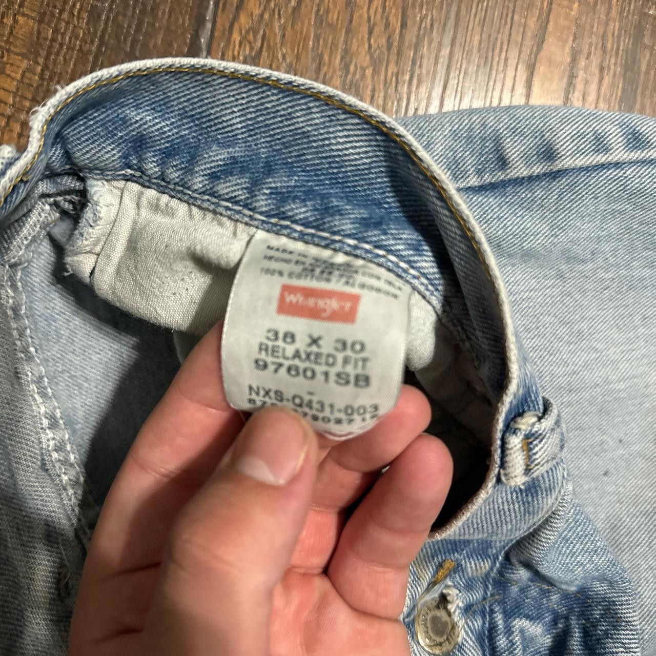 Wrangler 38x30 relaxed fit wrangler jeans Size US 30 / EU 46 - 4 Thumbnail