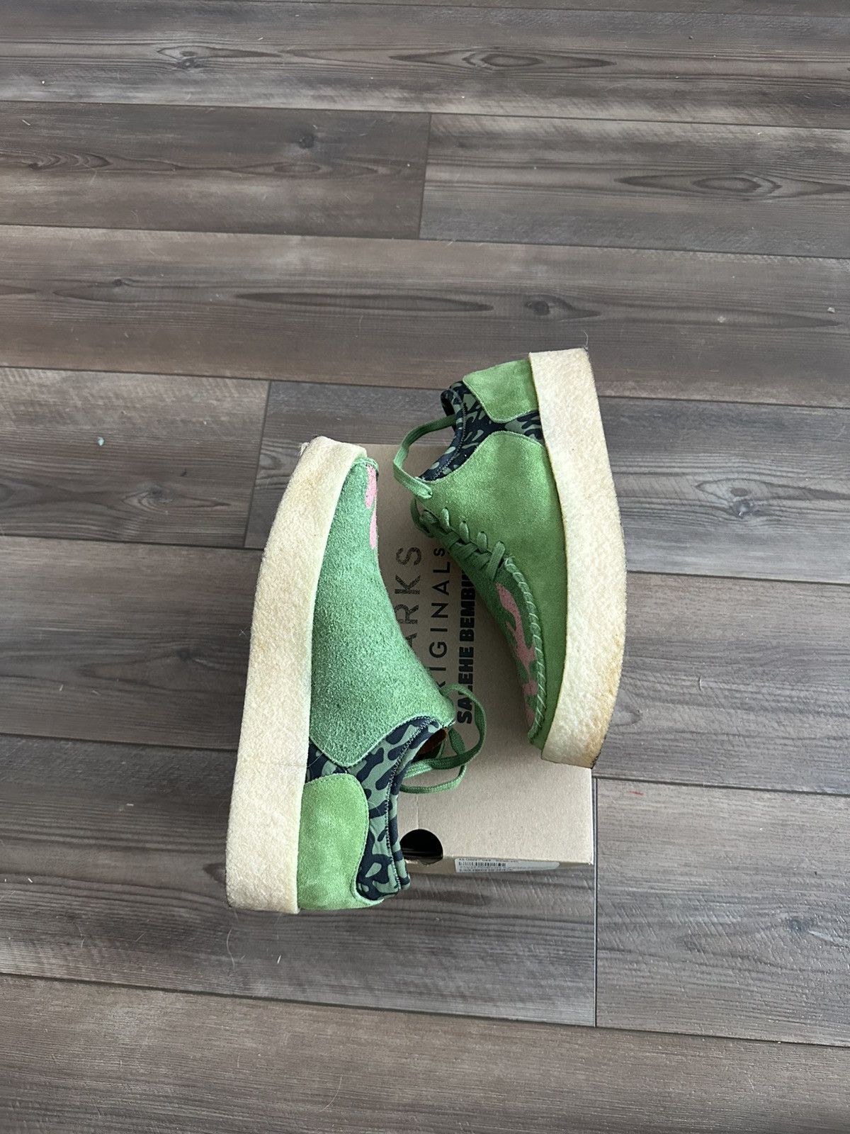 Salehe Bembury Salehe Bembury x Clark’s Lugger Cupsole Wallaby’s Mens 9 Size US 9 / EU 42 - 4 Thumbnail