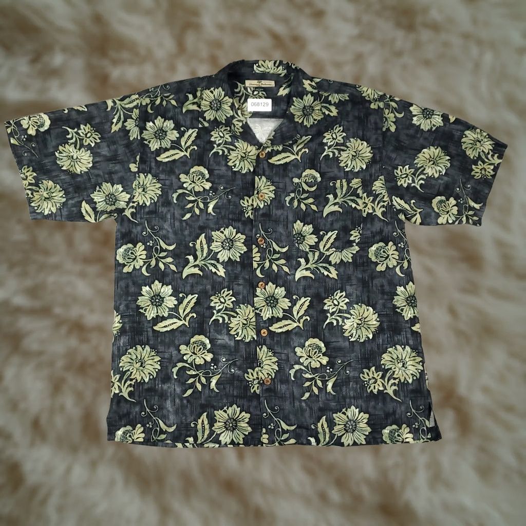 Tommy Bahama Tommy Bahama Shirt Mens Medium Gray Floral Silk Button Up Short Sleeve Size US M / EU 48-50 / 2 - 1 Thumbnail